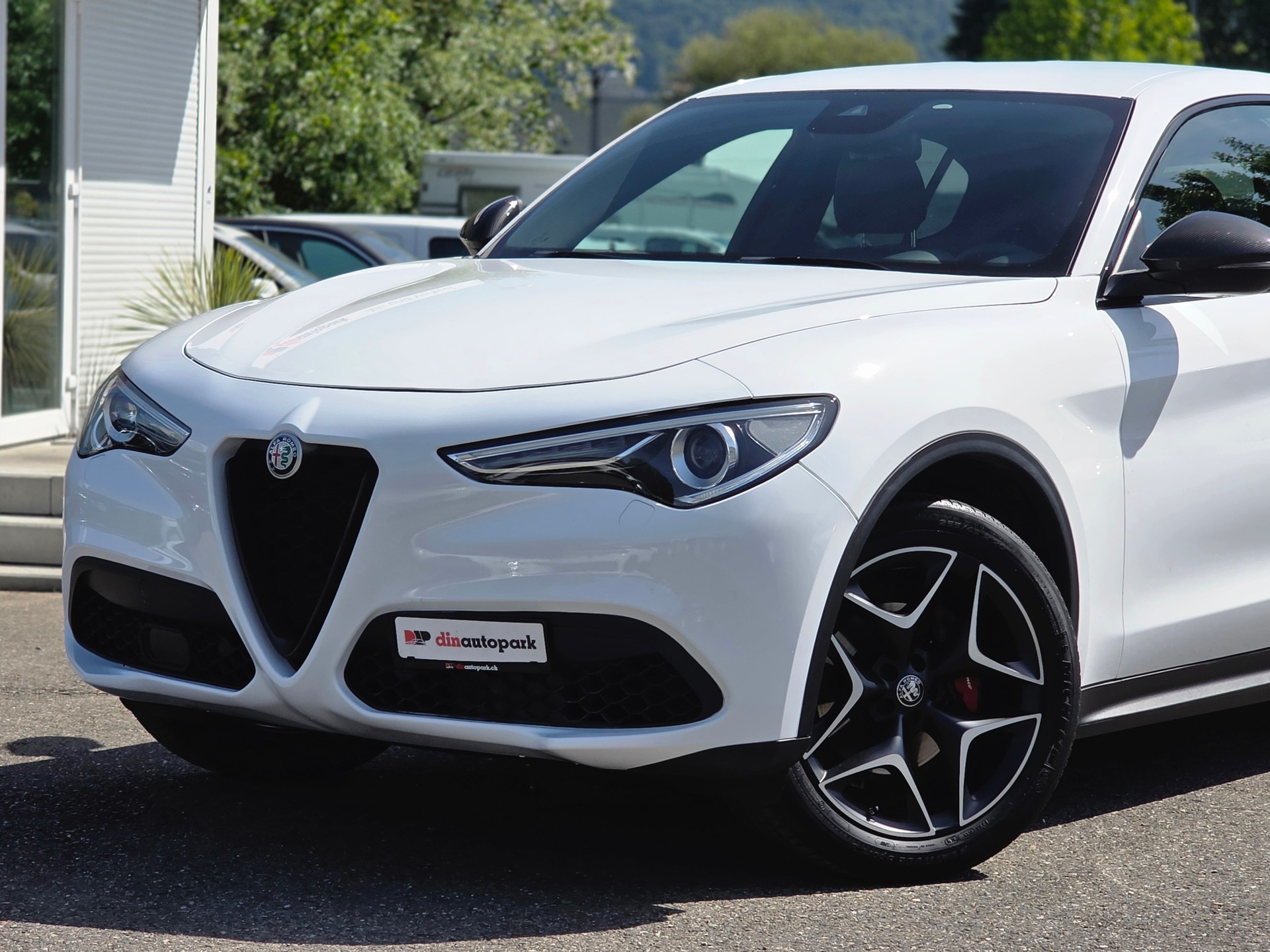 ALFA ROMEO Stelvio 2.0 TI Q4 Automatic * CH-Fahrzeug * Frisch ab MFK *-showroom-element-2