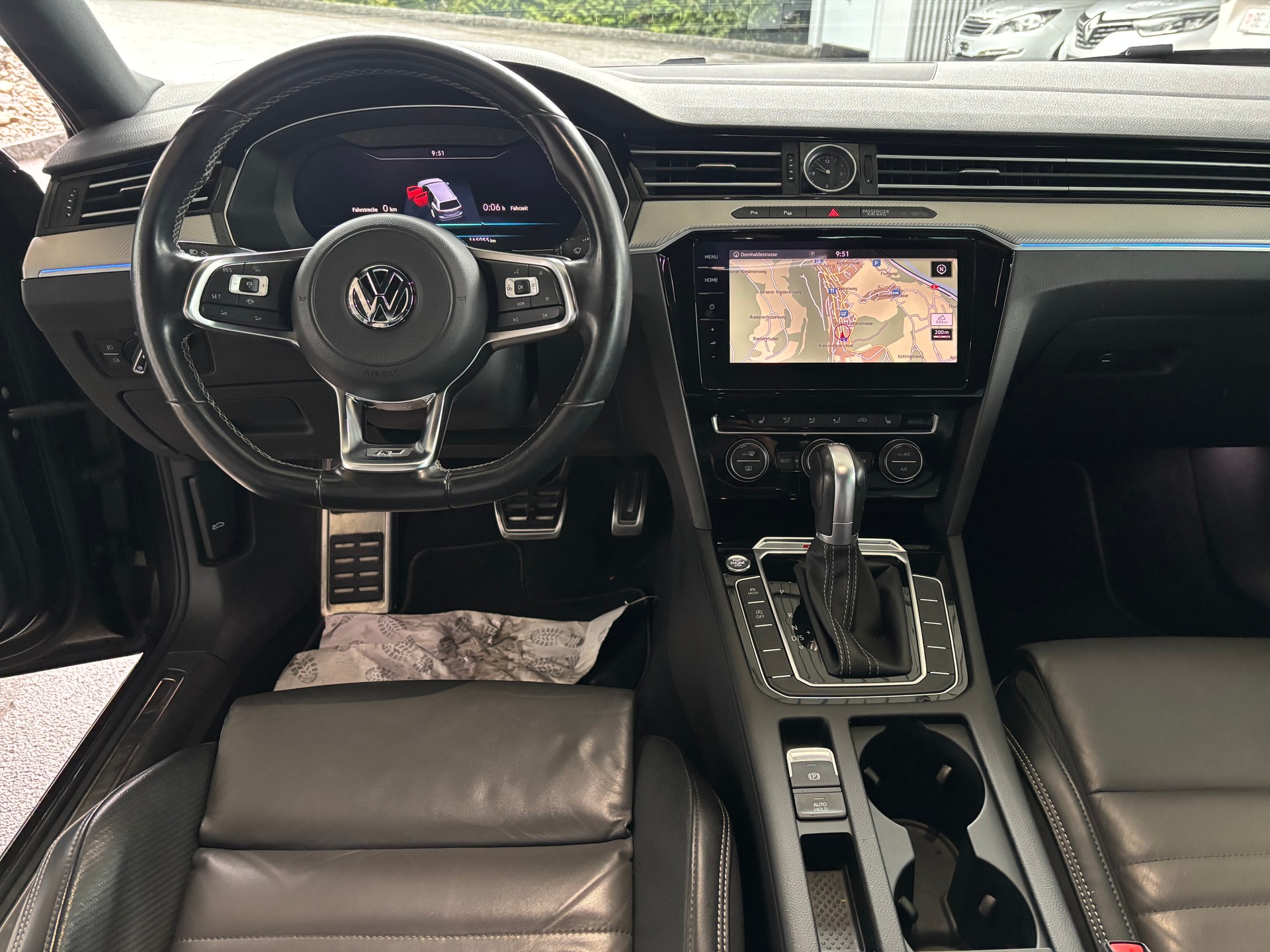 VW Passat Variant 2.0 TSI BMT R-Line Highline 4Motion DSG-image-5