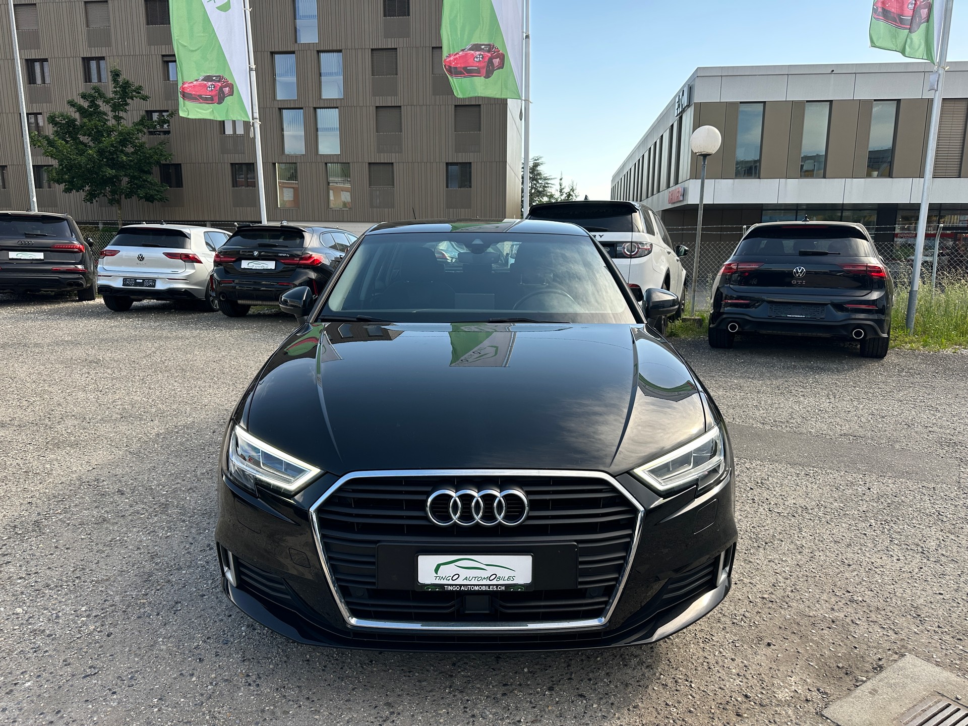 AUDI A3 Sportback 35 TFSI Sport Attraction S-tronic-showroom-element-3