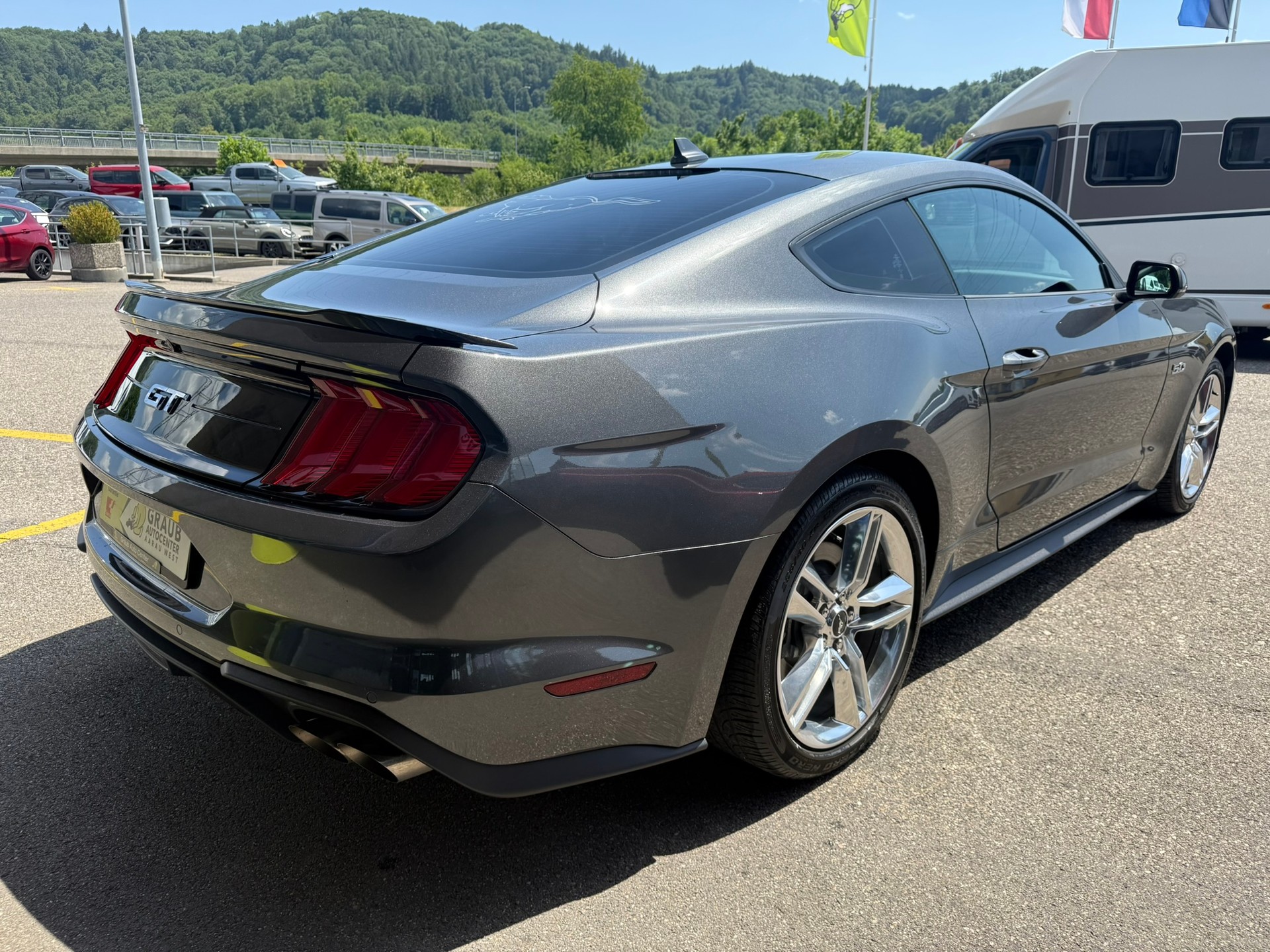 FORD Mustang Fastback 5.0 V8 GT Automat US Version-image-5