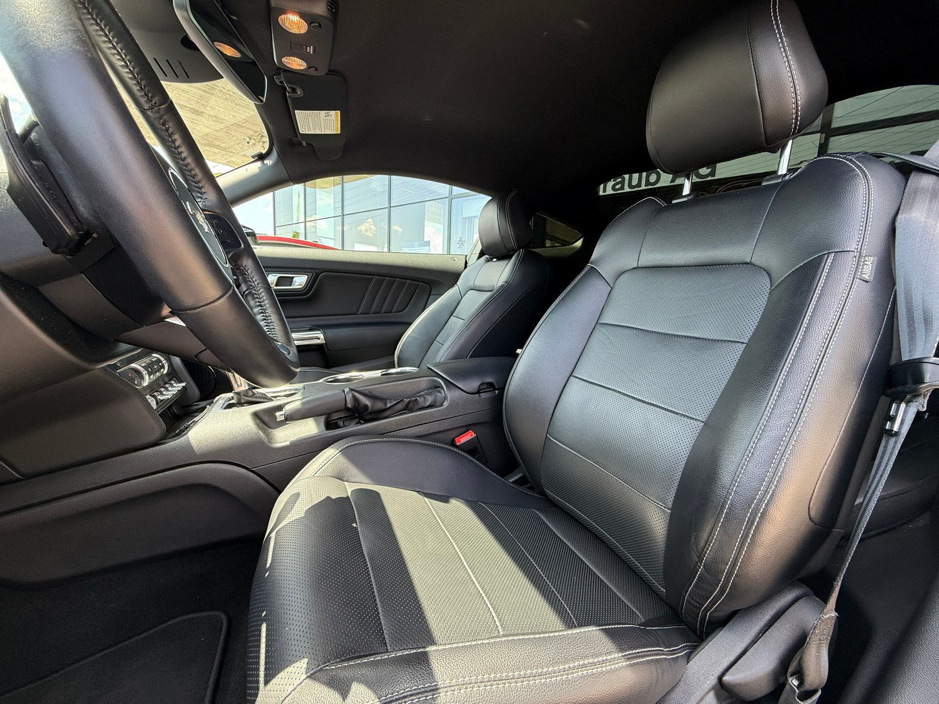 FORD Mustang Fastback 5.0 V8 GT Automat US Version-image-6