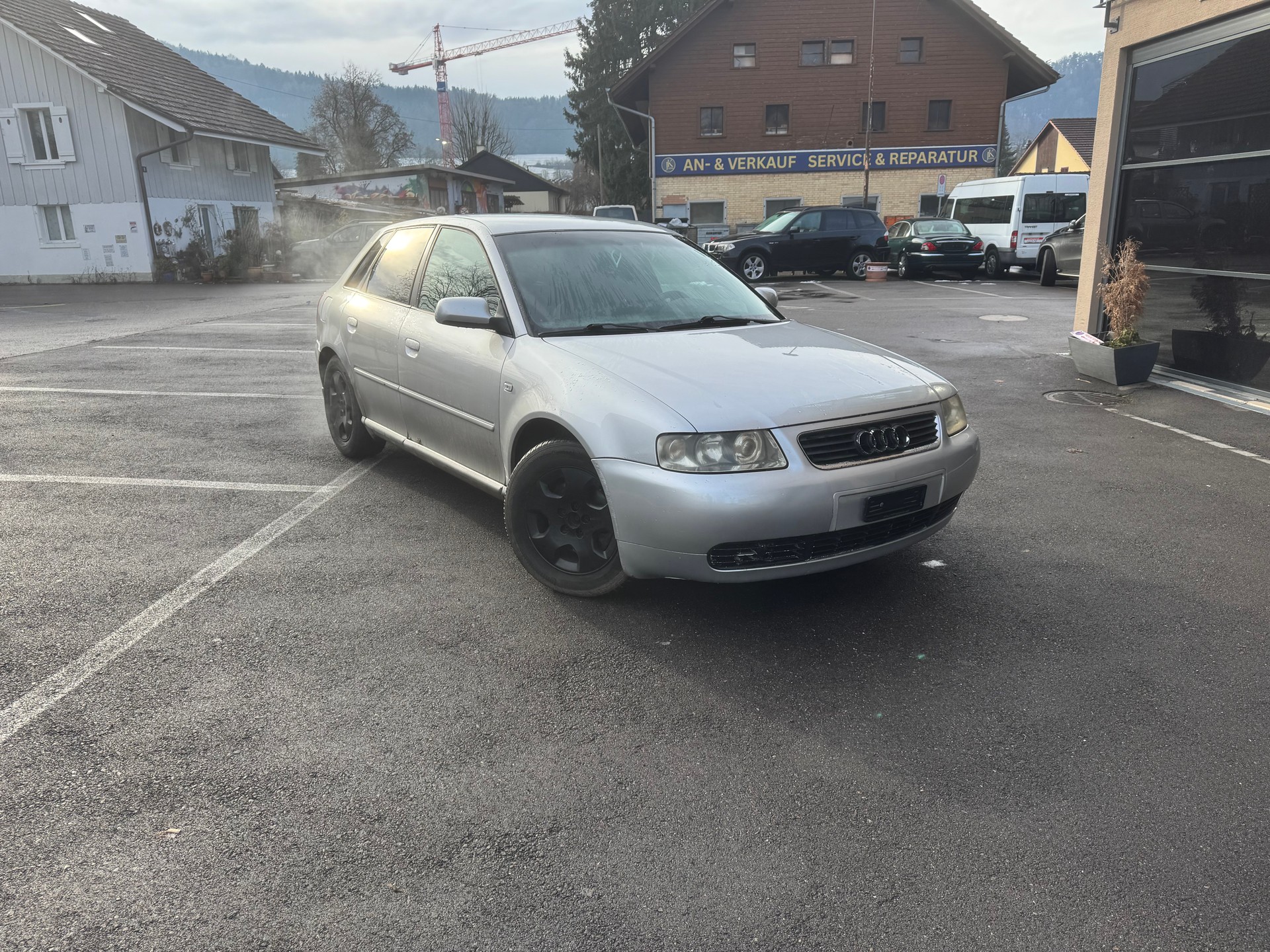 AUDI A3 1.8 T Attraction-showroom-element-1