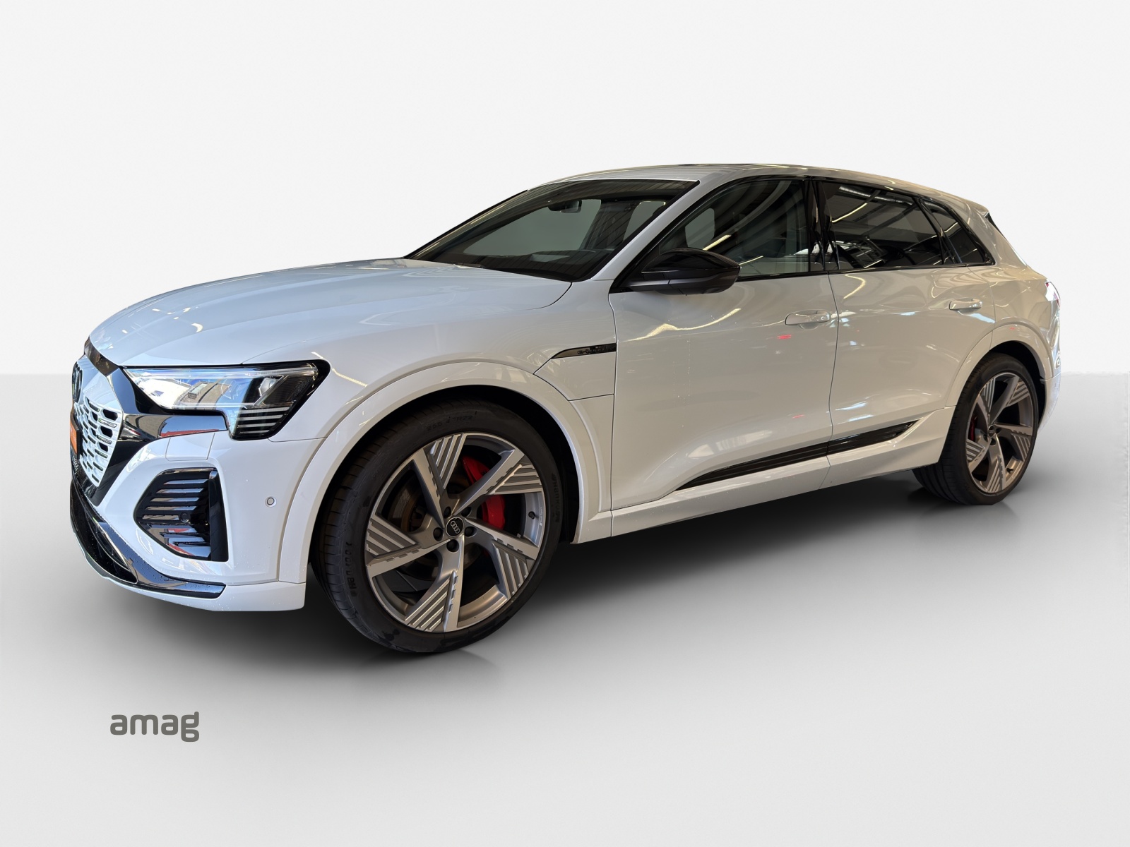 AUDI Q8 55 e-tron Black Edition quattro
