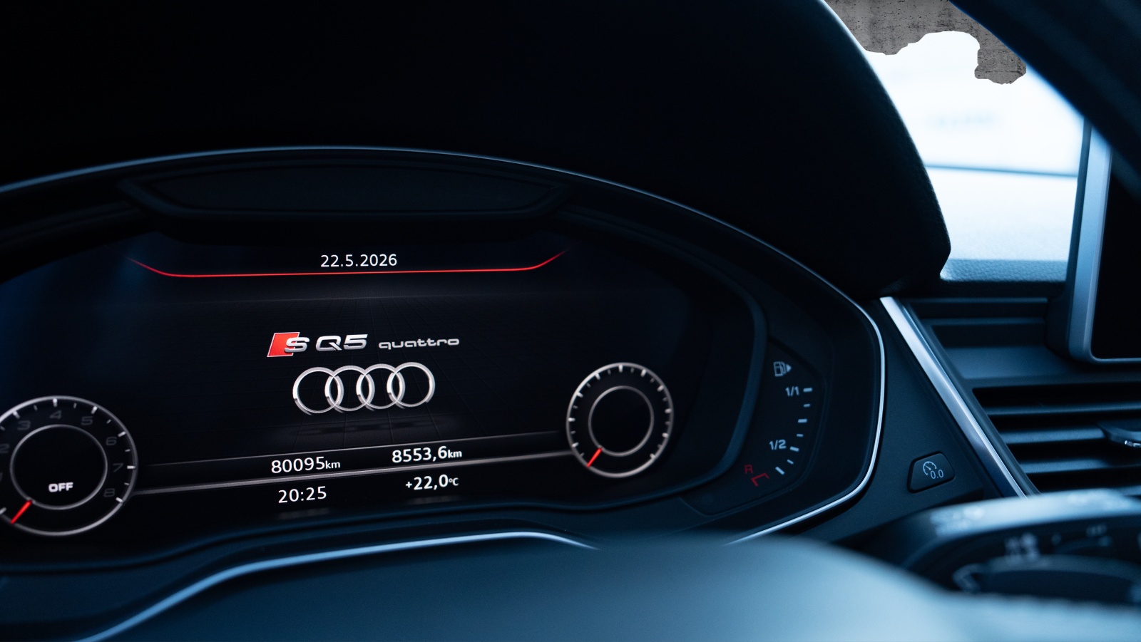 AUDI SQ5 3.0 V6 TFSI quattro T-Tronic-image-16