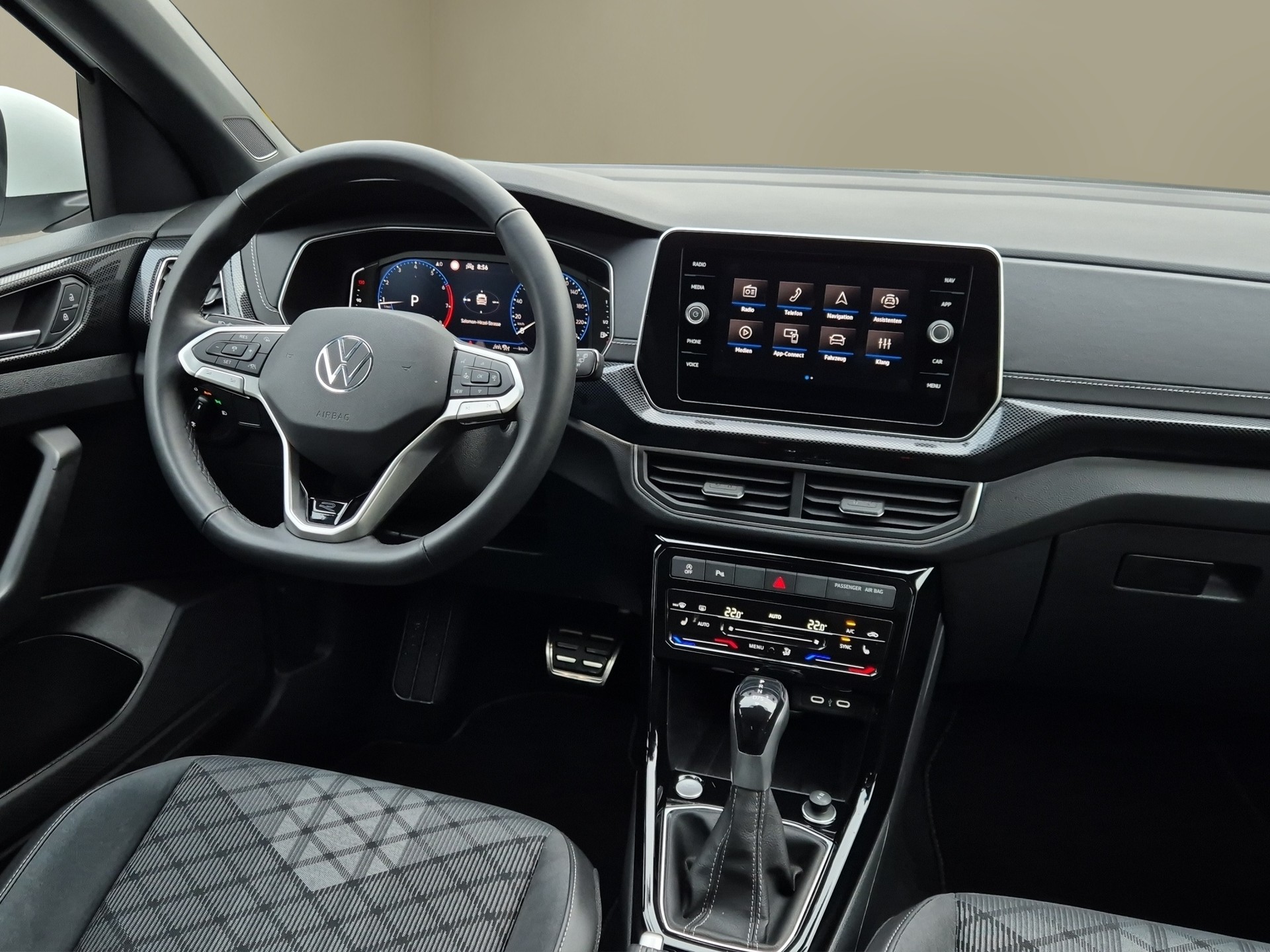 VW T-Cross 1.5 TSI EVO ACT R-Line DSG-image-15