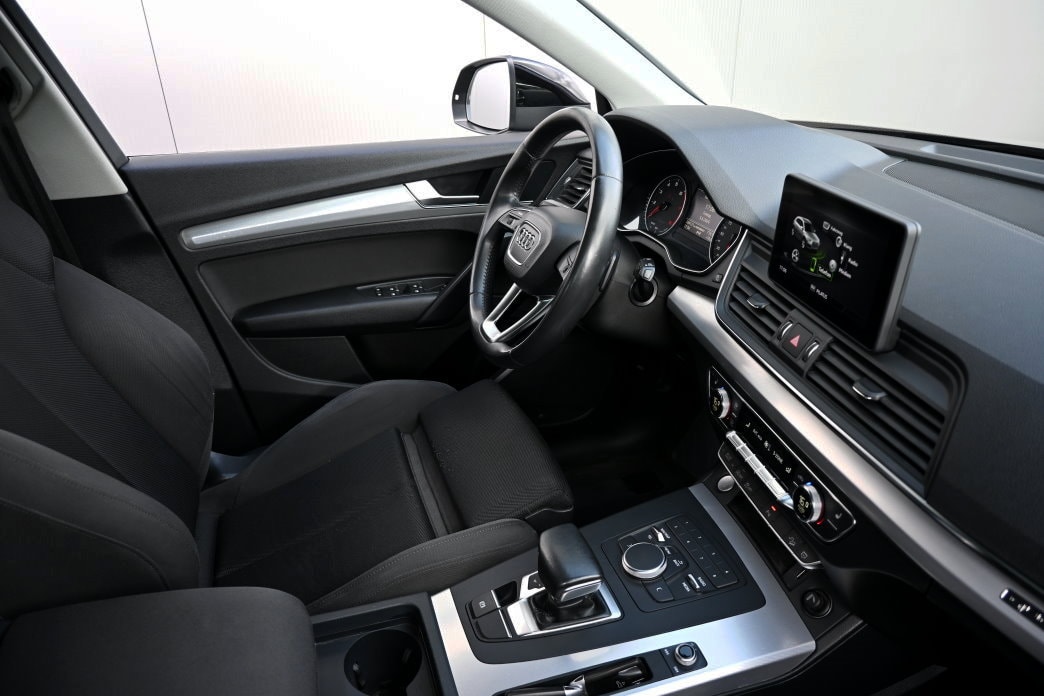 AUDI Q5 2.0 TFSI 45 sport quattro S-tronic-image-6