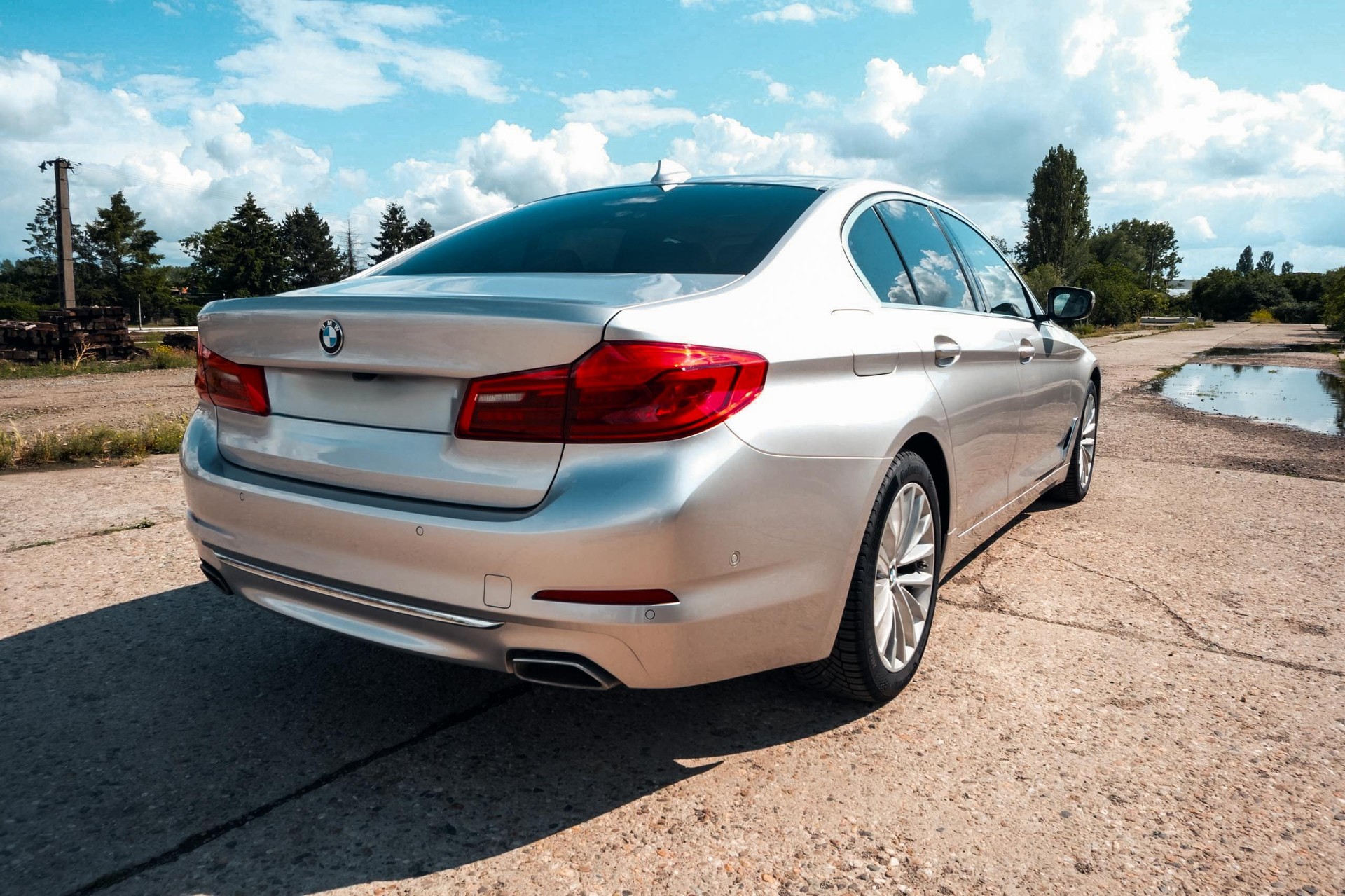 BMW 540i Luxury Line Steptronic xDrive-image-3