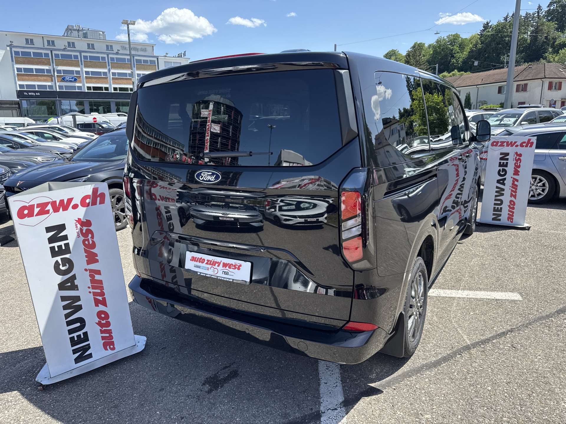 FORD Tourneo Custom 320 L1H1 Titanium 8-Plätzer Automat-showroom-element-2