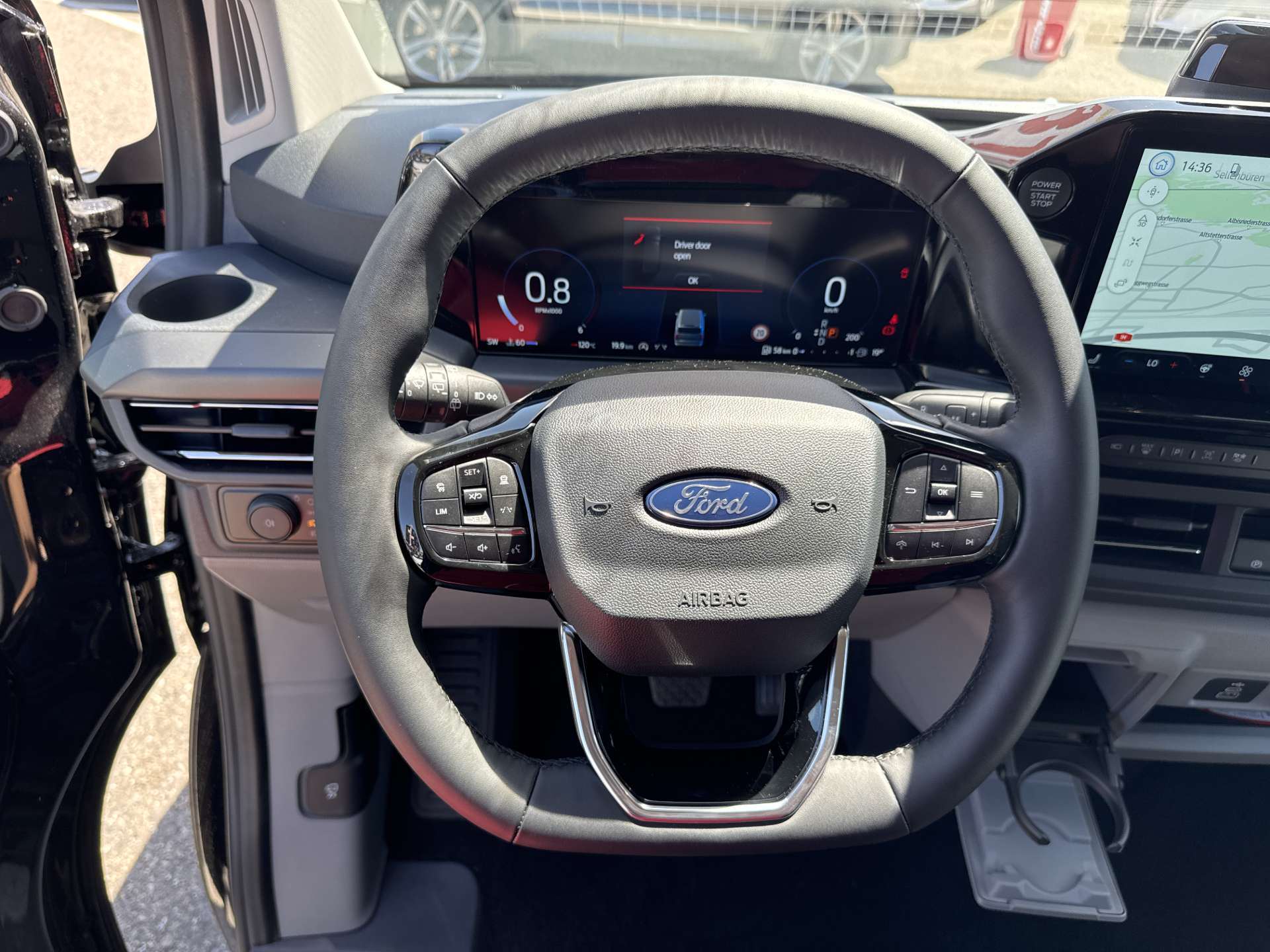 FORD Tourneo Custom 320 L1H1 Titanium 8-Plätzer Automat-image-14