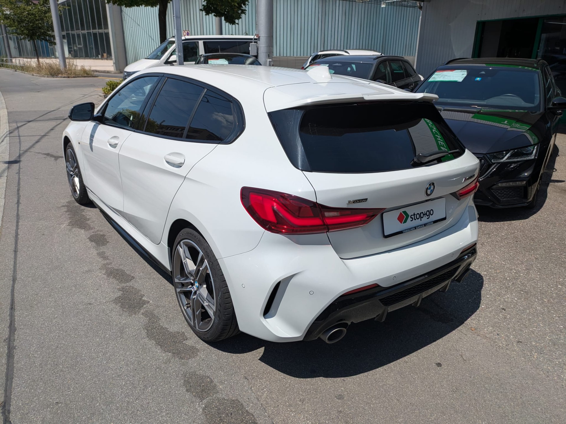 BMW M135i xDrive Steptronic-image-7