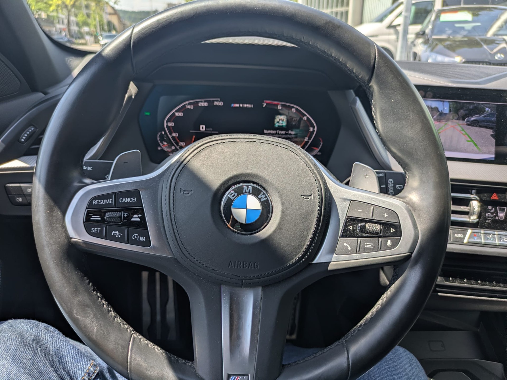BMW M135i xDrive Steptronic-image-15
