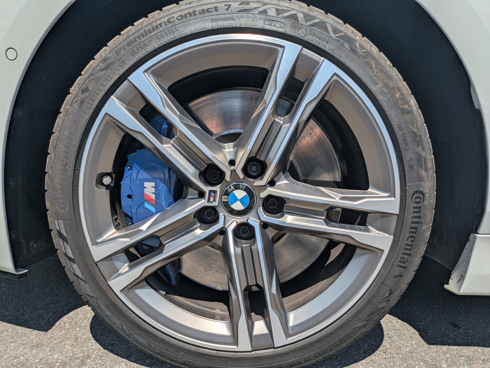 BMW M135i xDrive Steptronic-image-22