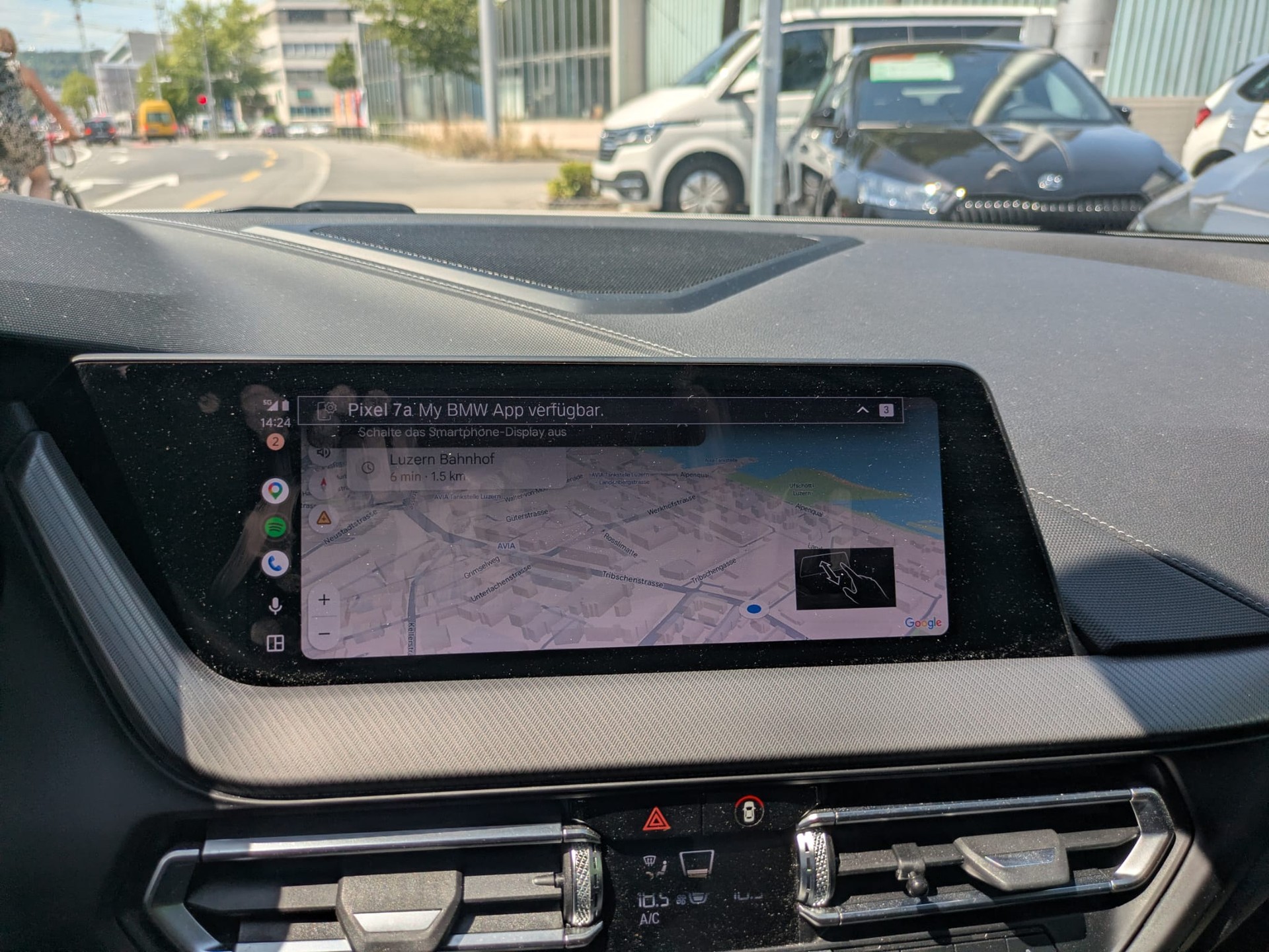 BMW M135i xDrive Steptronic-image-19