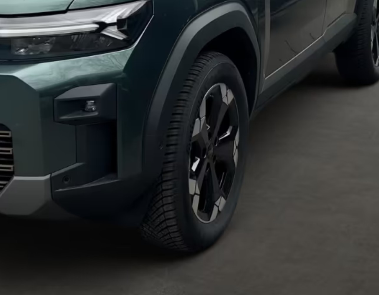 DACIA Bigster TCe 130 48V Extreme 4x4-image-4