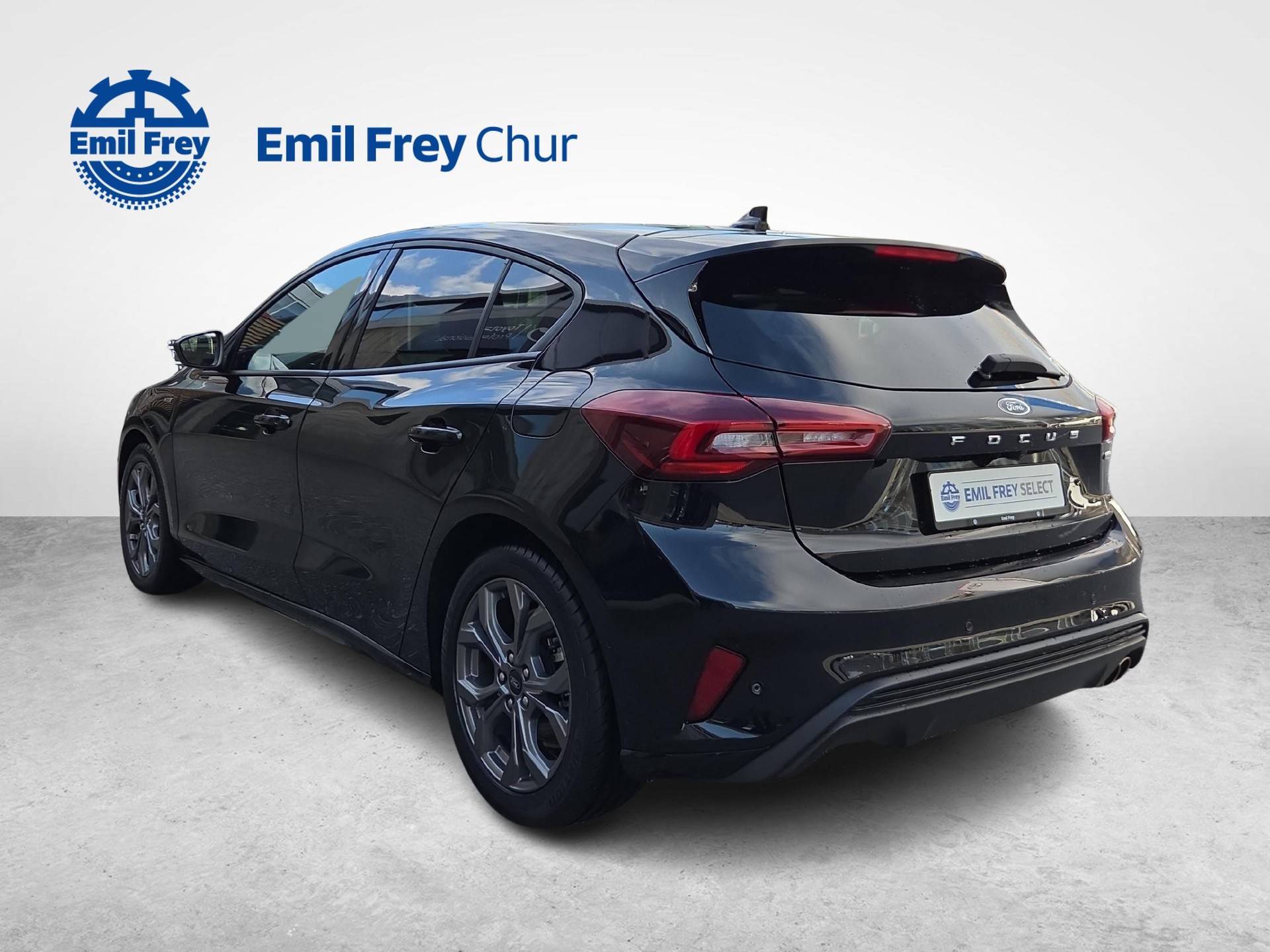 FORD Focus 1.0i EcoB Hybrid 155 ST-Line-showroom-element-2