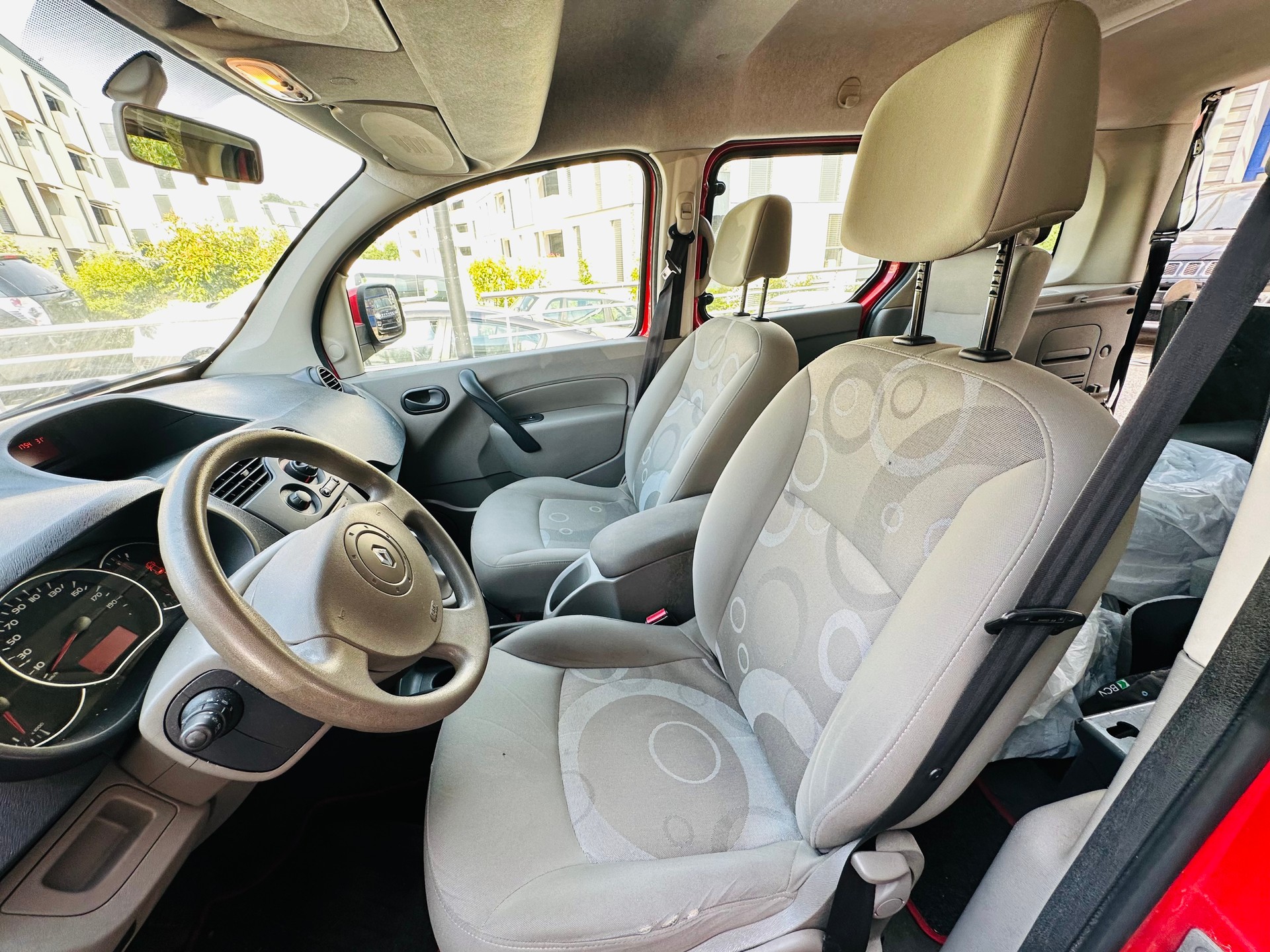 RENAULT Kangoo 1.6 16V Expression Automatic-image-8