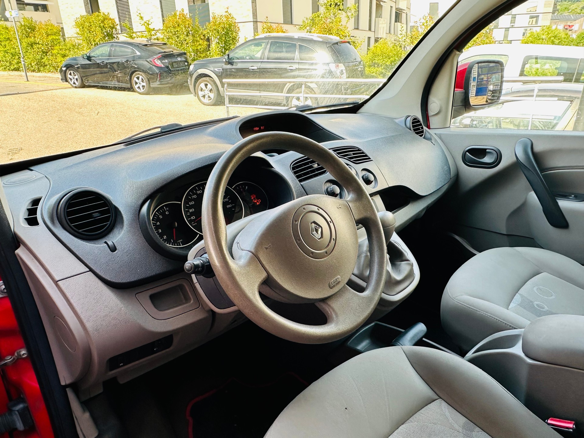 RENAULT Kangoo 1.6 16V Expression Automatic-image-9
