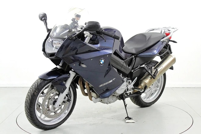 BMW F 800 ST-image-2