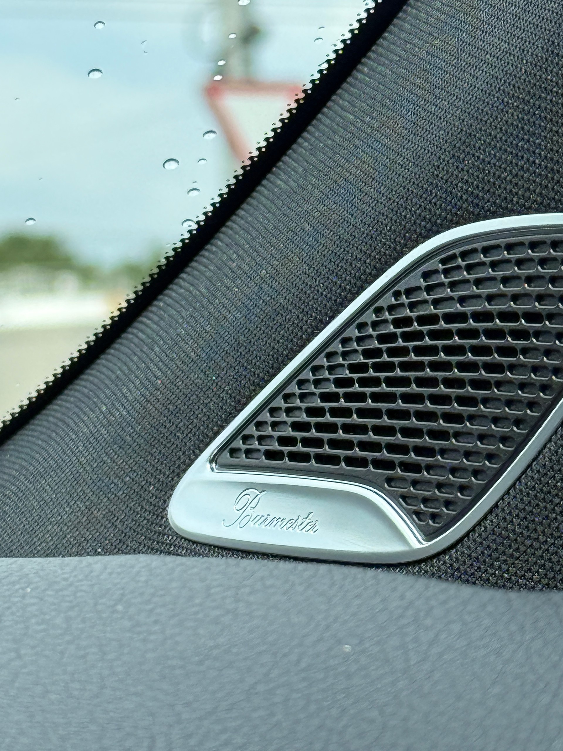 MERCEDES-BENZ GLA 45 S AMG 4Matic+ 8G-Speedshift DCT-image-10
