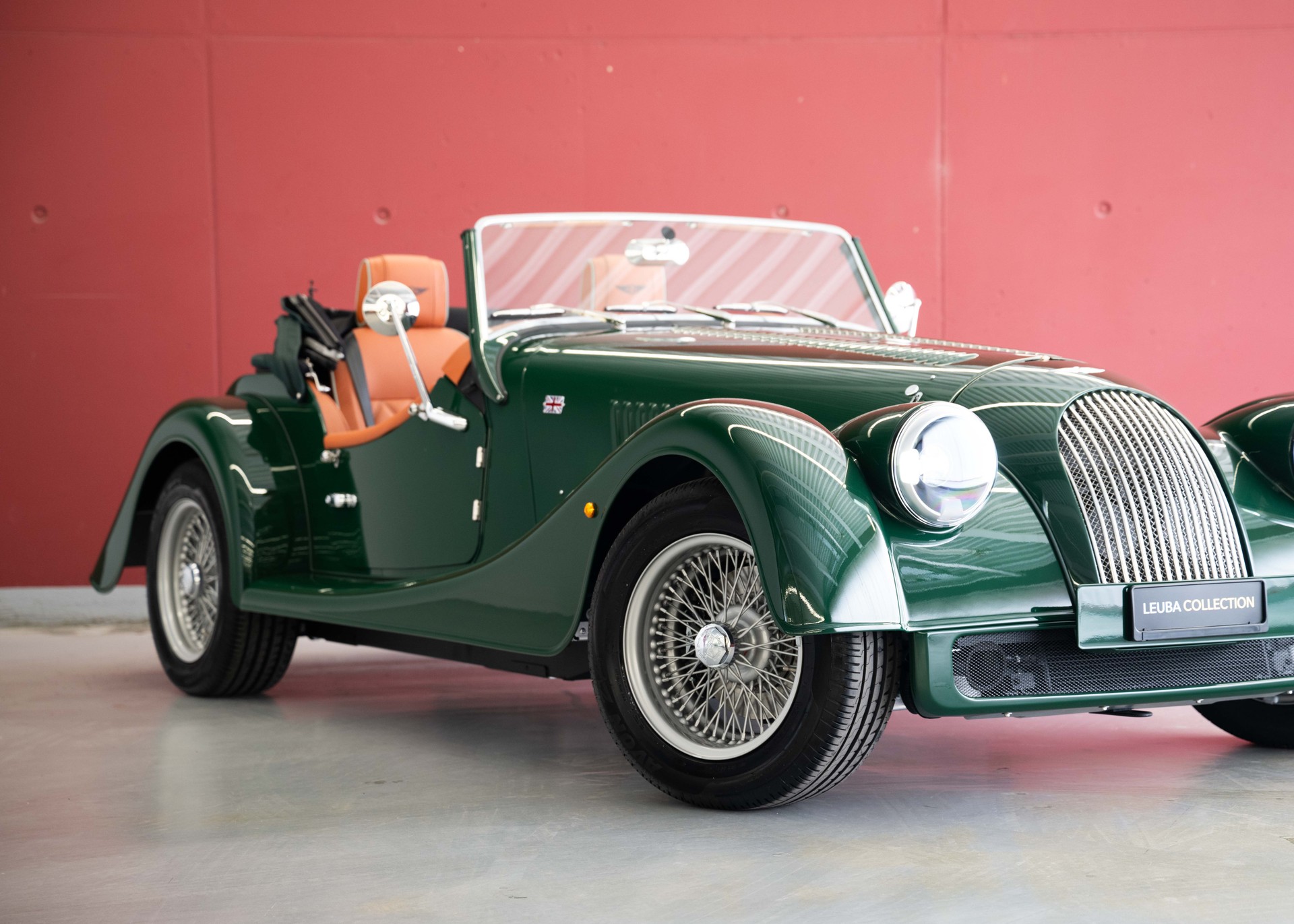 MORGAN Plus Four 2.0 Bespoke (MY 26, Swiss new car, 1 of 1 configuration, Porsche Irish Green, 30-month factory warranty)-image-9