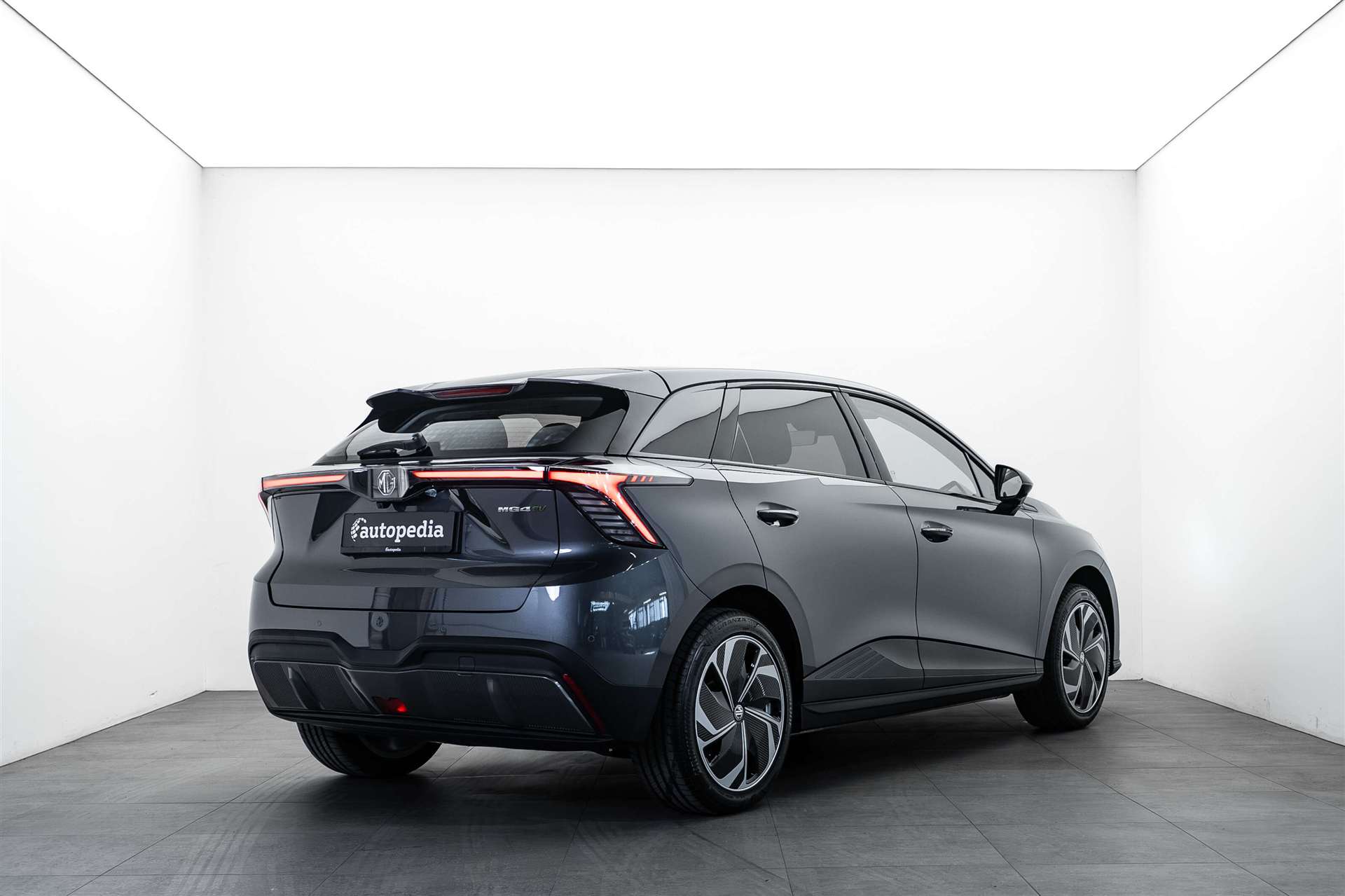 MG MG 4 EV 64kWh Premium Facelift Automat-showroom-element-2