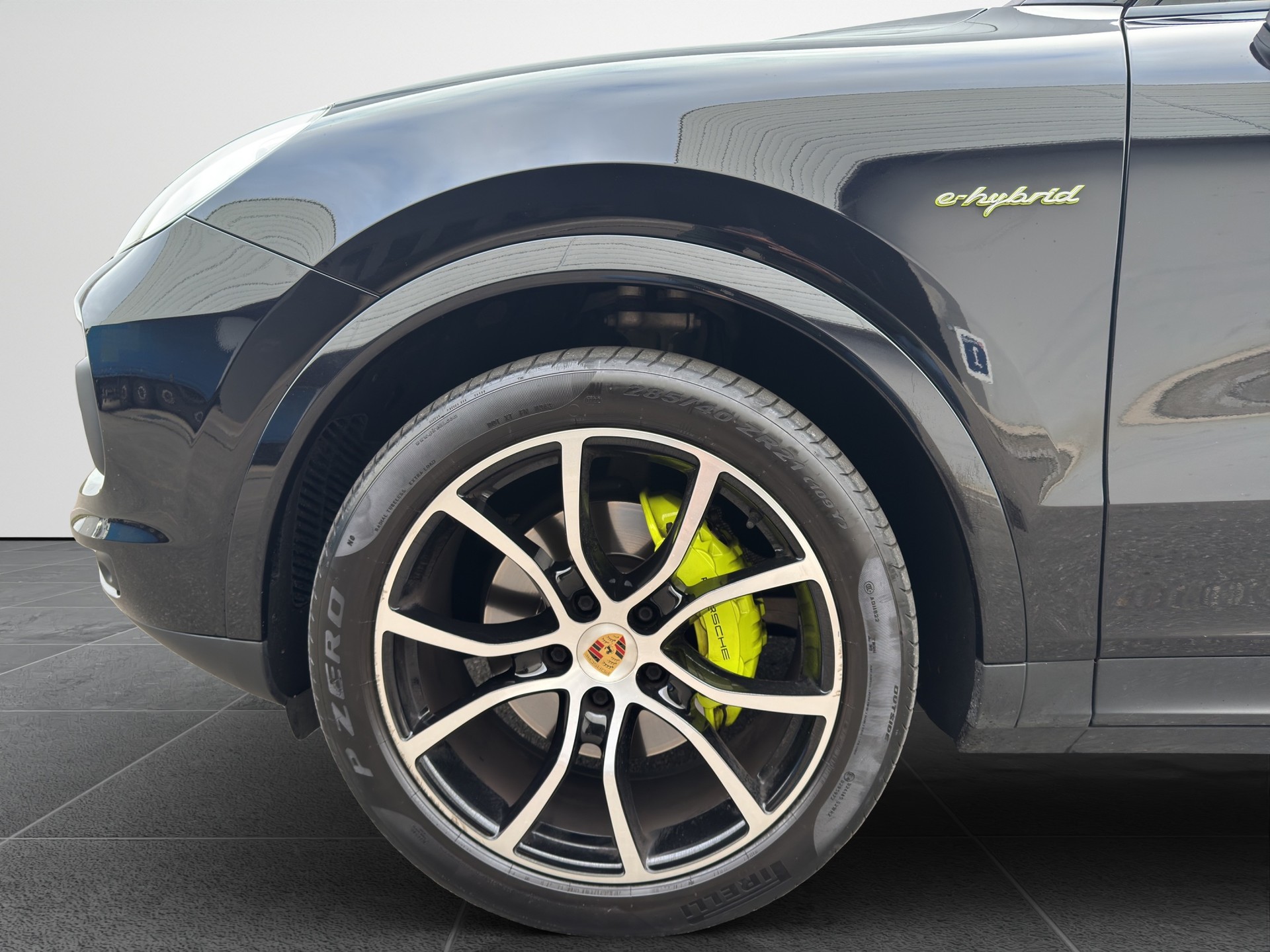 PORSCHE Cayenne Coupé 3.0 V6 E-Hybrid-image-8