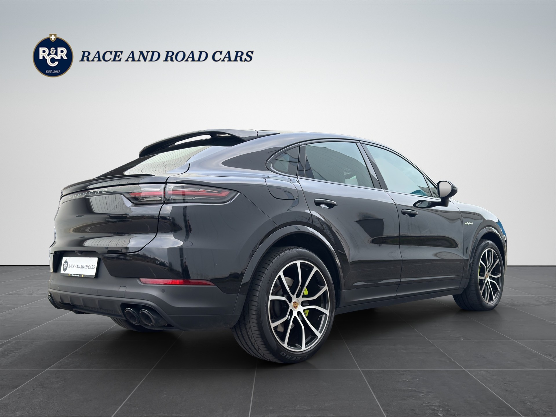 PORSCHE Cayenne Coupé 3.0 V6 E-Hybrid-image-4