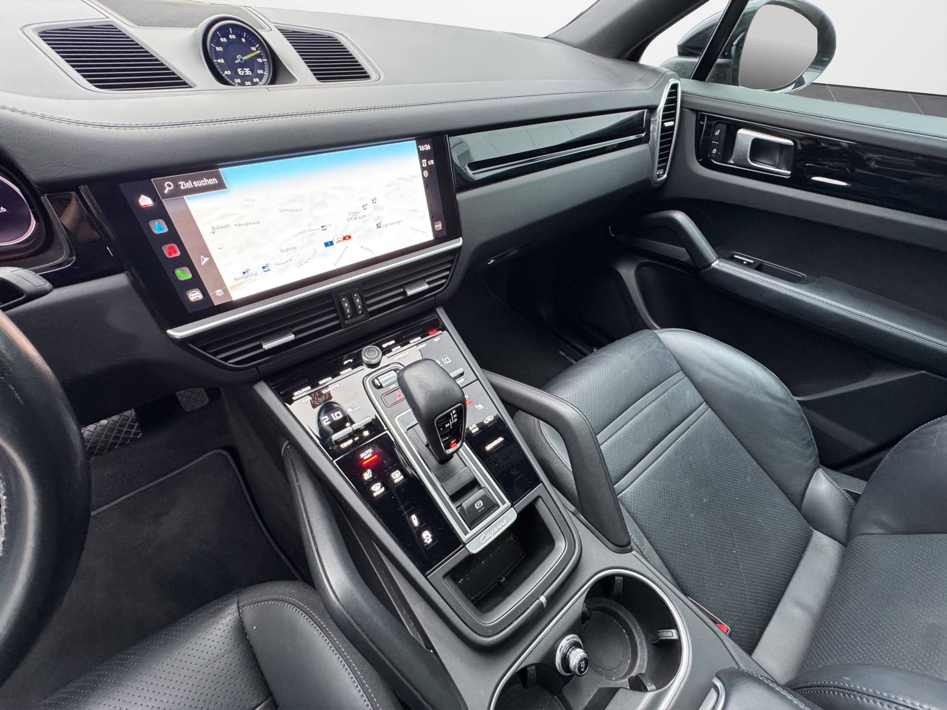 PORSCHE Cayenne Coupé 3.0 V6 E-Hybrid-image-20