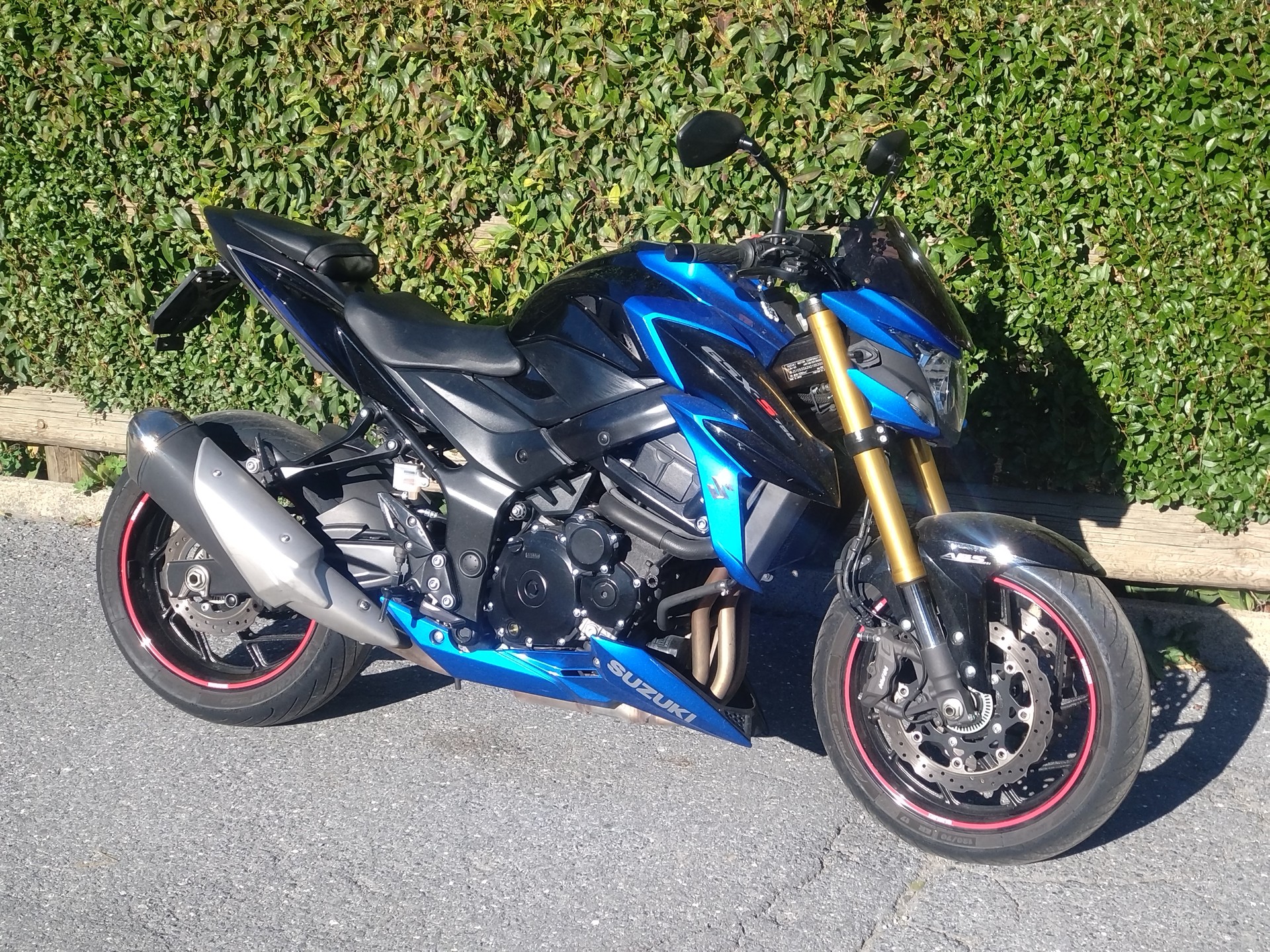 SUZUKI GSX-S 750