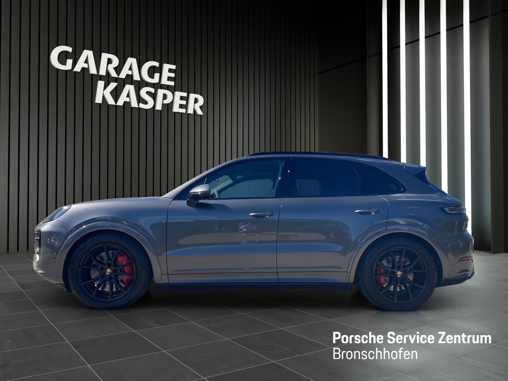 PORSCHE Cayenne GTS-showroom-element-1