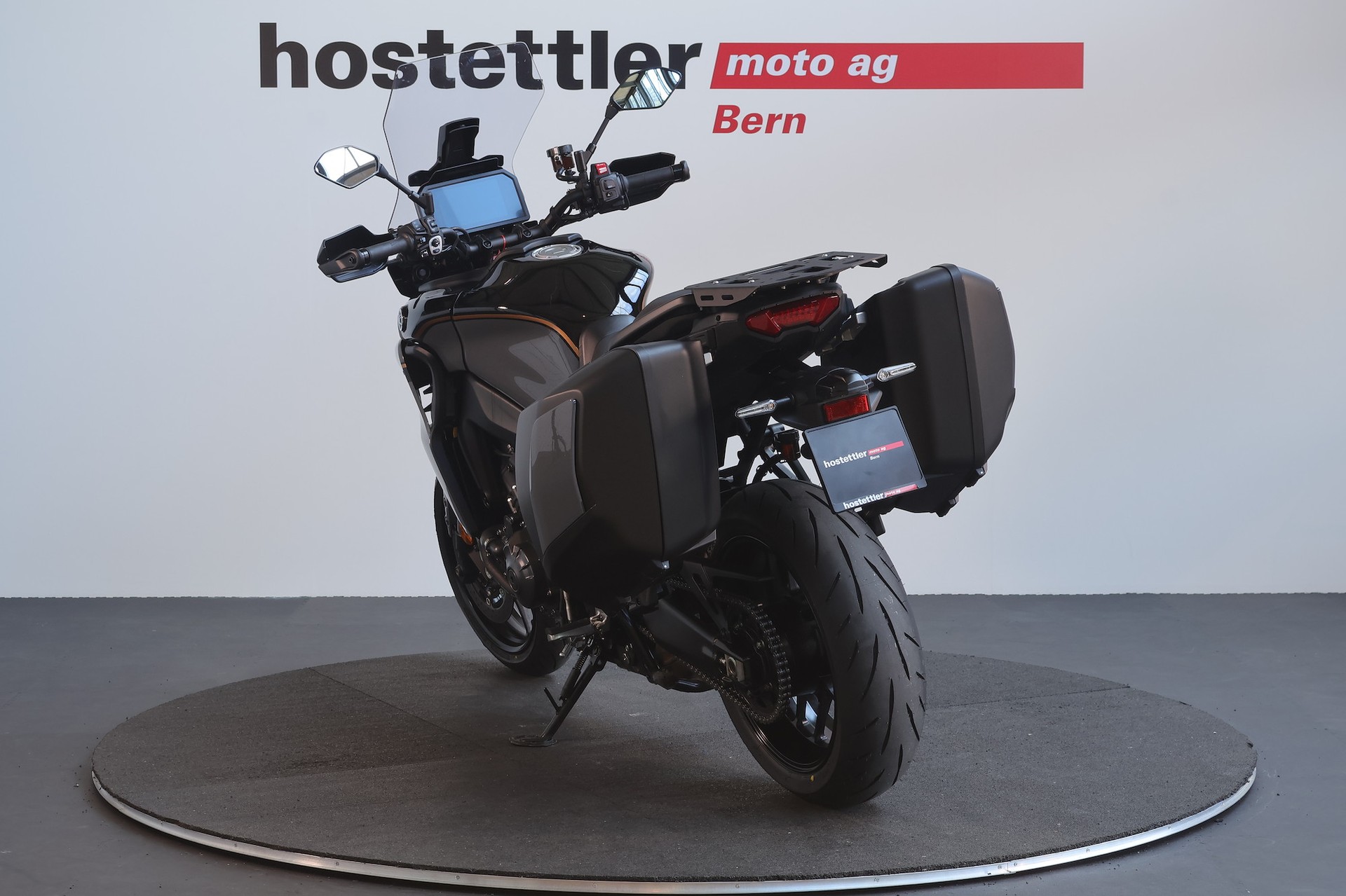 YAMAHA Tracer 9 GT+-showroom-element-3