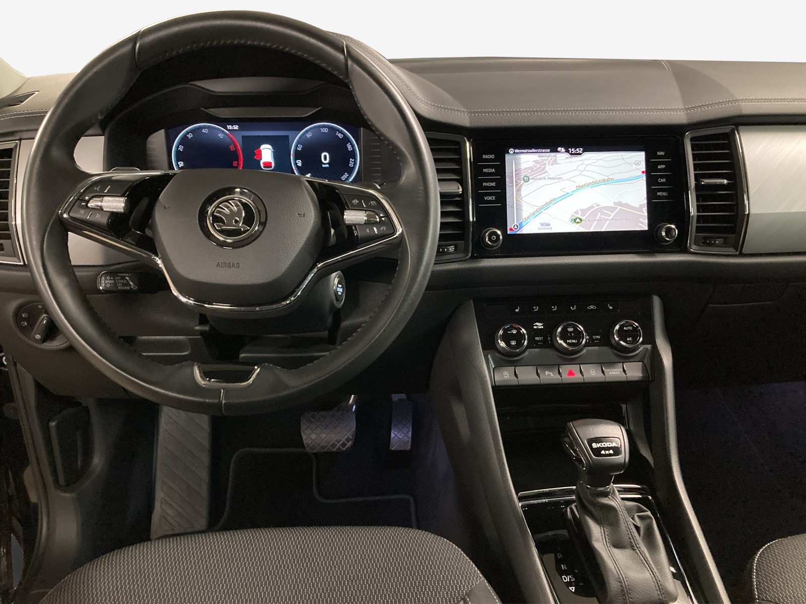 SKODA Kodiaq 2.0 TDI CR Ambition 4x4 DSG-image-8