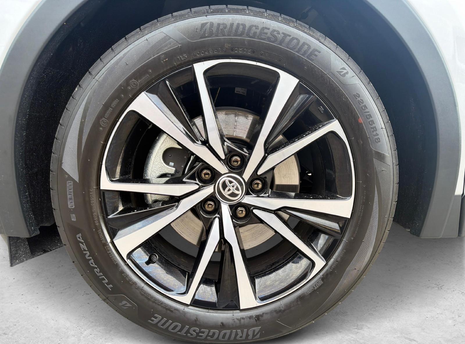 TOYOTA C-HR 2.0 PHEV Swiss Edition-image-9