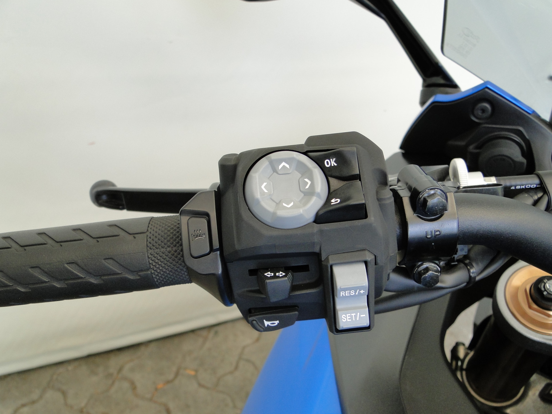 SUZUKI GSX-S 1000 GT Travel-image-5