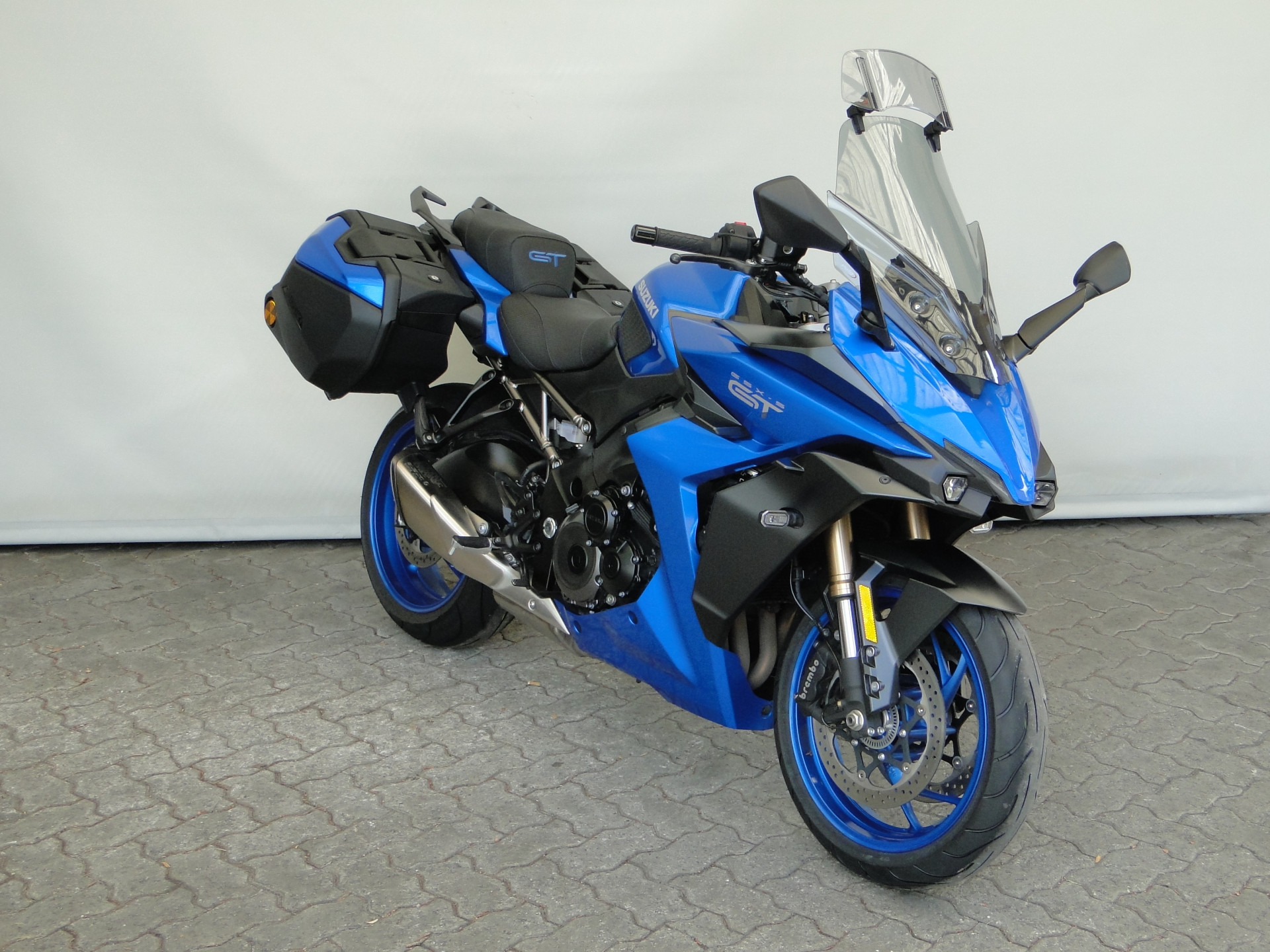 SUZUKI GSX-S 1000 GT Travel-image-1