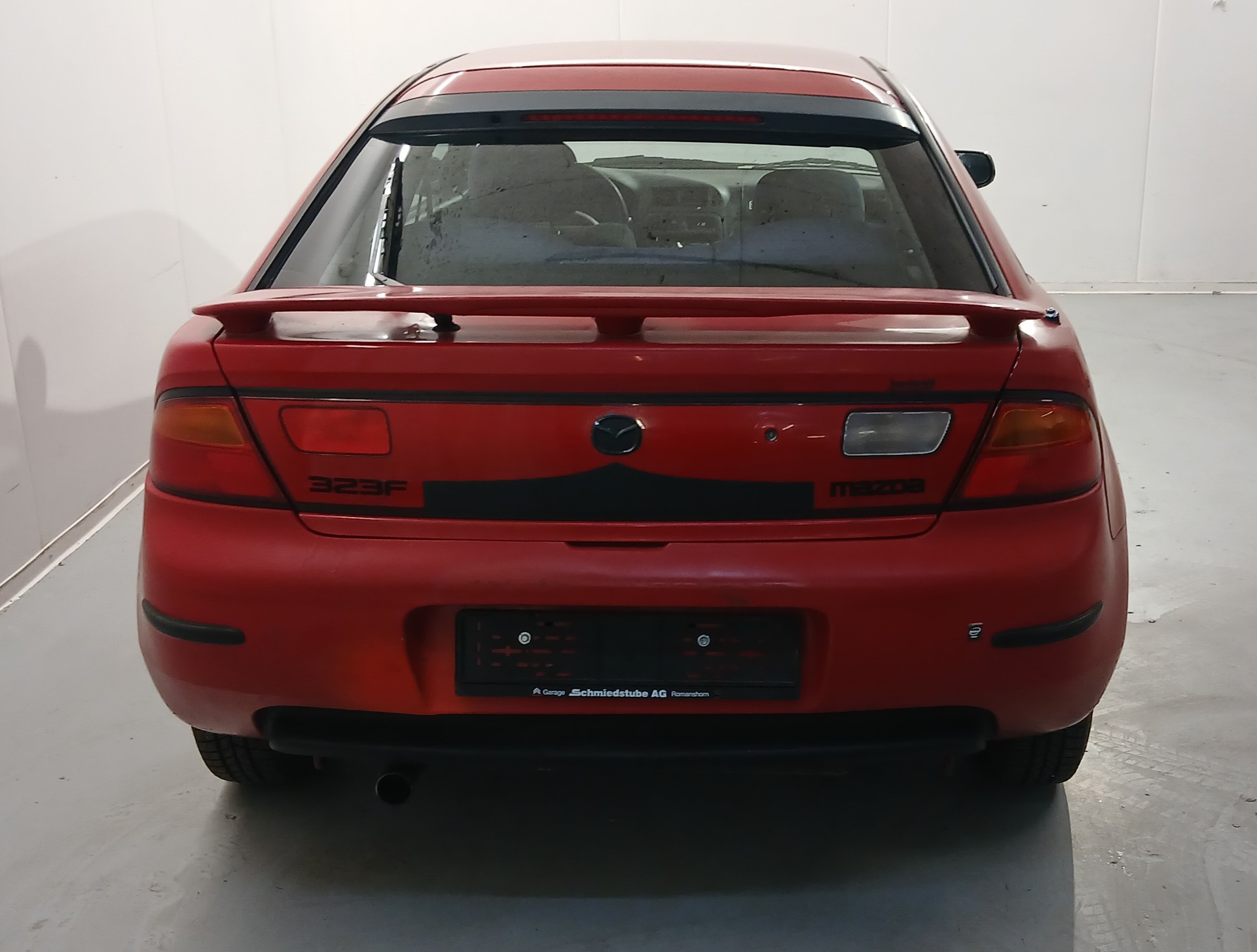 MAZDA 323 F 1.5i-16V-showroom-element-3