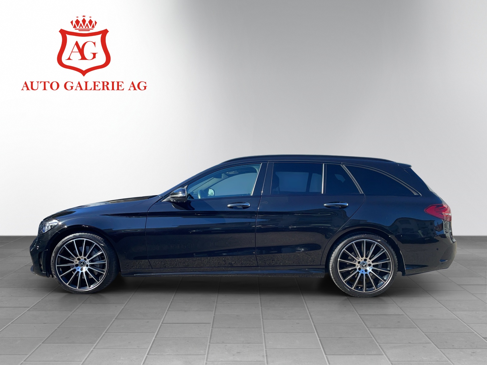 MERCEDES-BENZ C 300 d AMG Line 4Matic 9G-Tronic-showroom-element-2