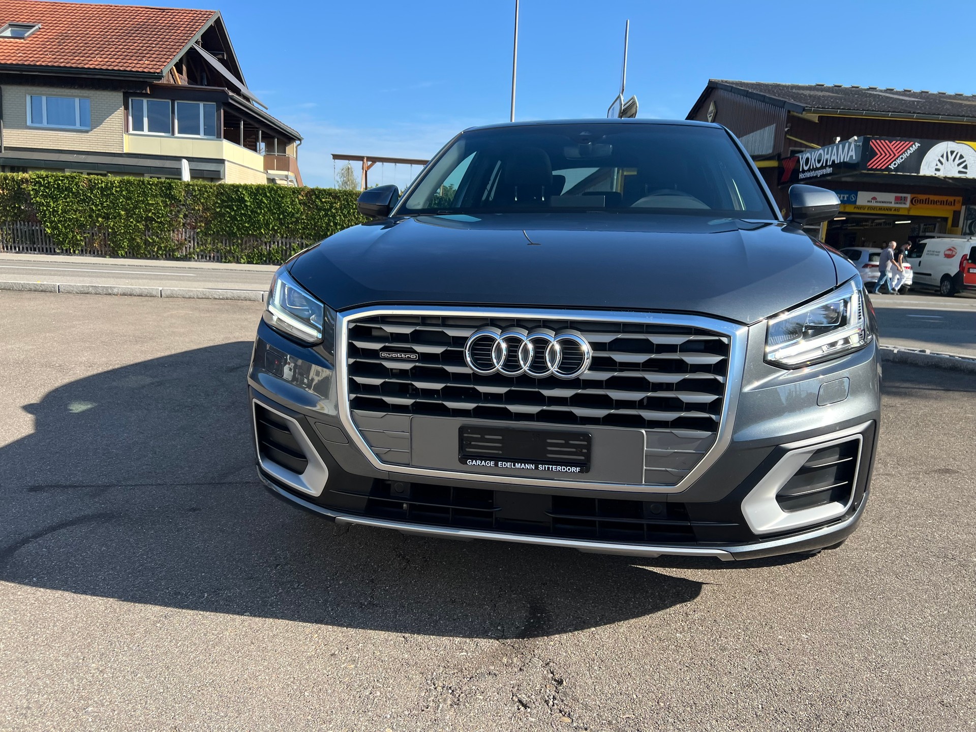 AUDI Q2 2.0 TFSI sport quattro S-tronic-showroom-element-3