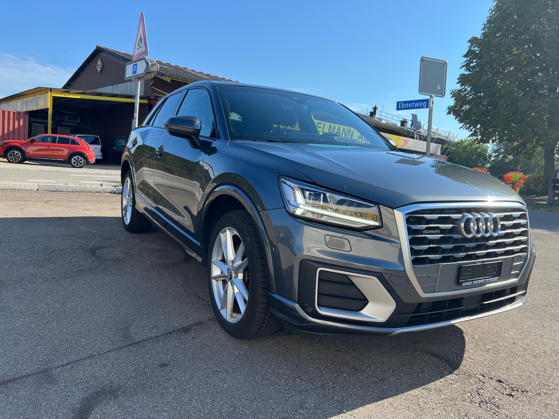 AUDI Q2 2.0 TFSI sport quattro S-tronic-image-5