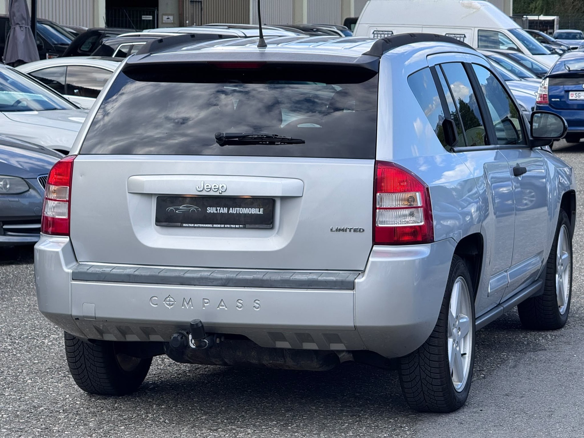 JEEP Compass 2.4 Limited-image-4
