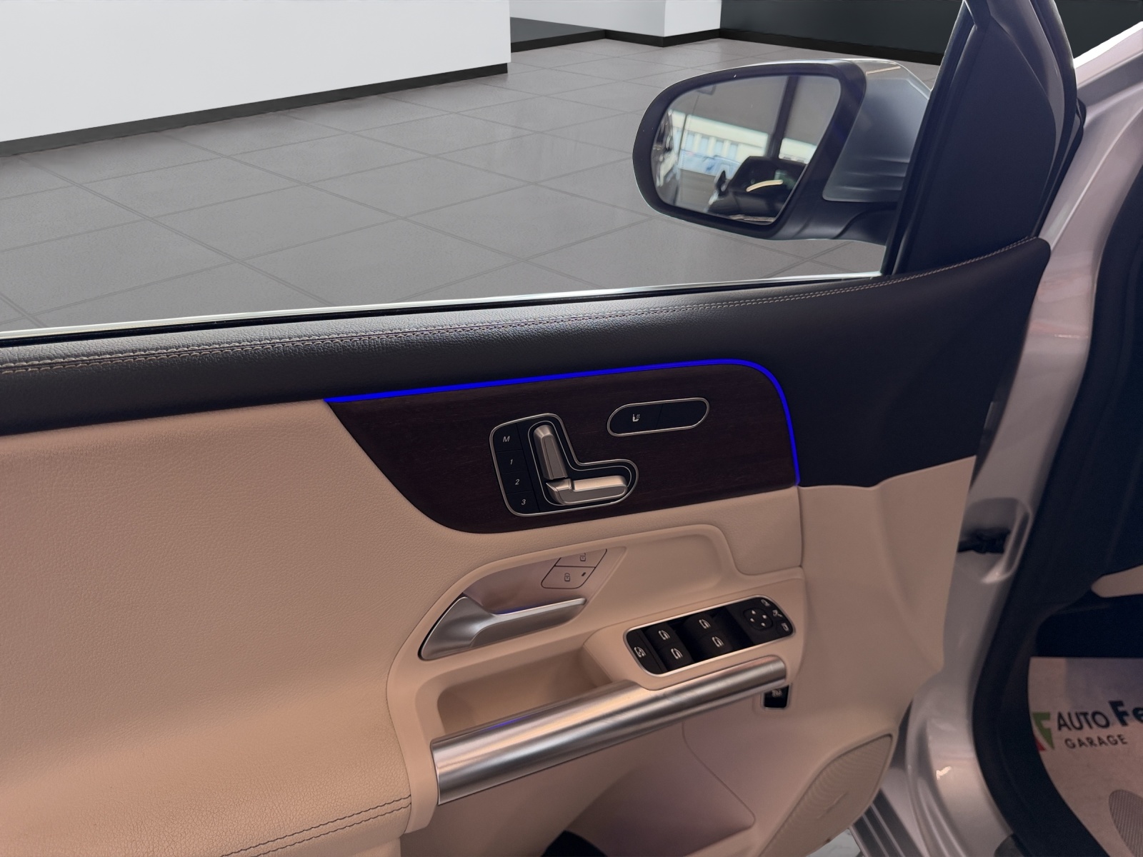 MERCEDES-BENZ B 200 Progressive 7G-DCT-image-16