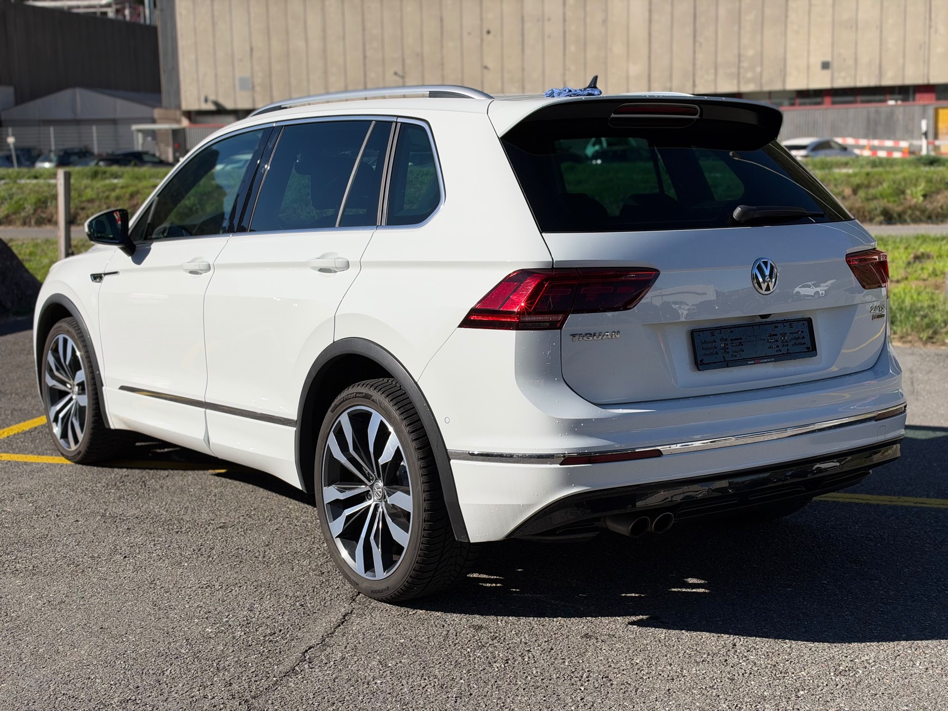 VW Tiguan 2.0TSI Highline 4Motion DSG-image-6
