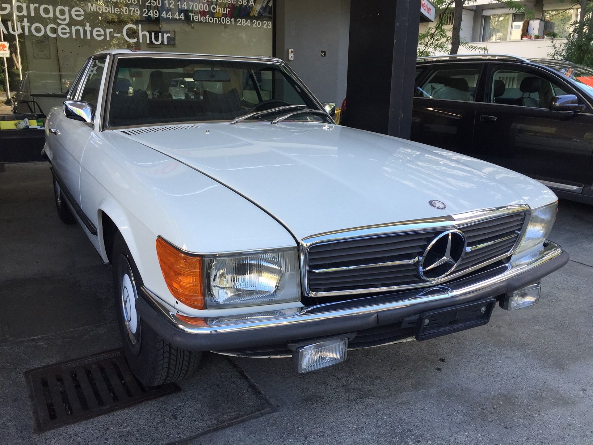 MERCEDES-BENZ 280 SL Roadster-showroom-element-1