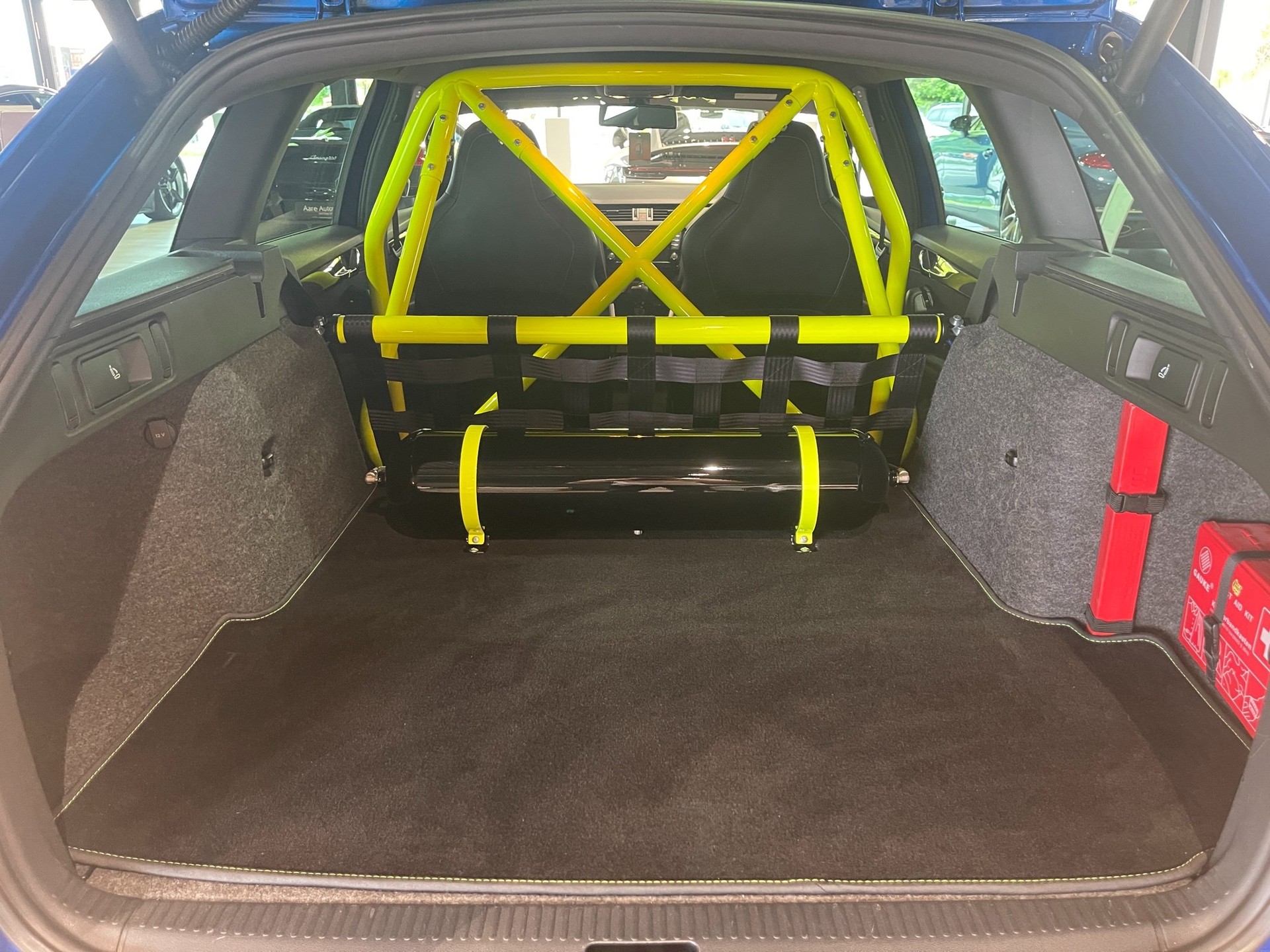 SKODA Octavia Combi 2.0 TSI RS DSG-image-21