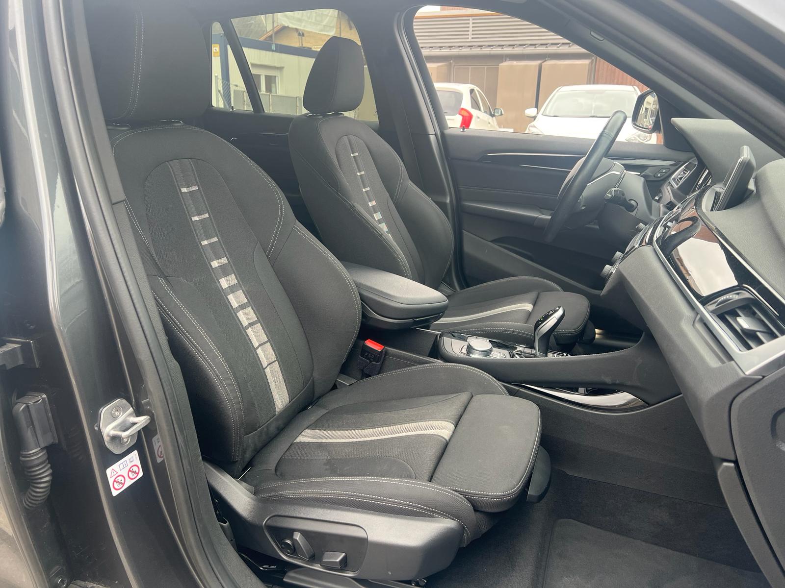 BMW X1 xDrive 18d Sport Line Steptronic-image-11