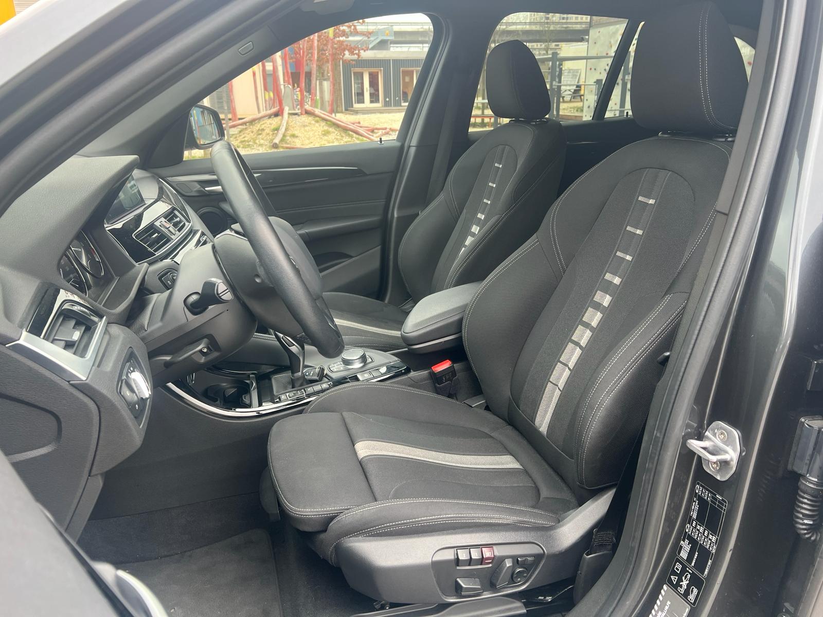BMW X1 xDrive 18d Sport Line Steptronic-image-10