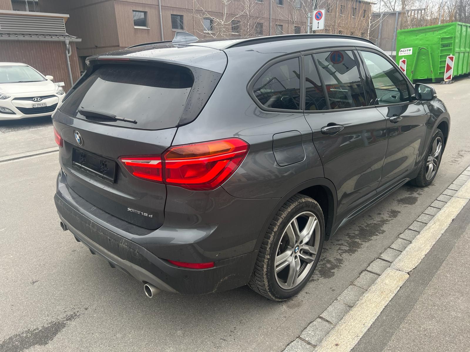 BMW X1 xDrive 18d Sport Line Steptronic-image-5