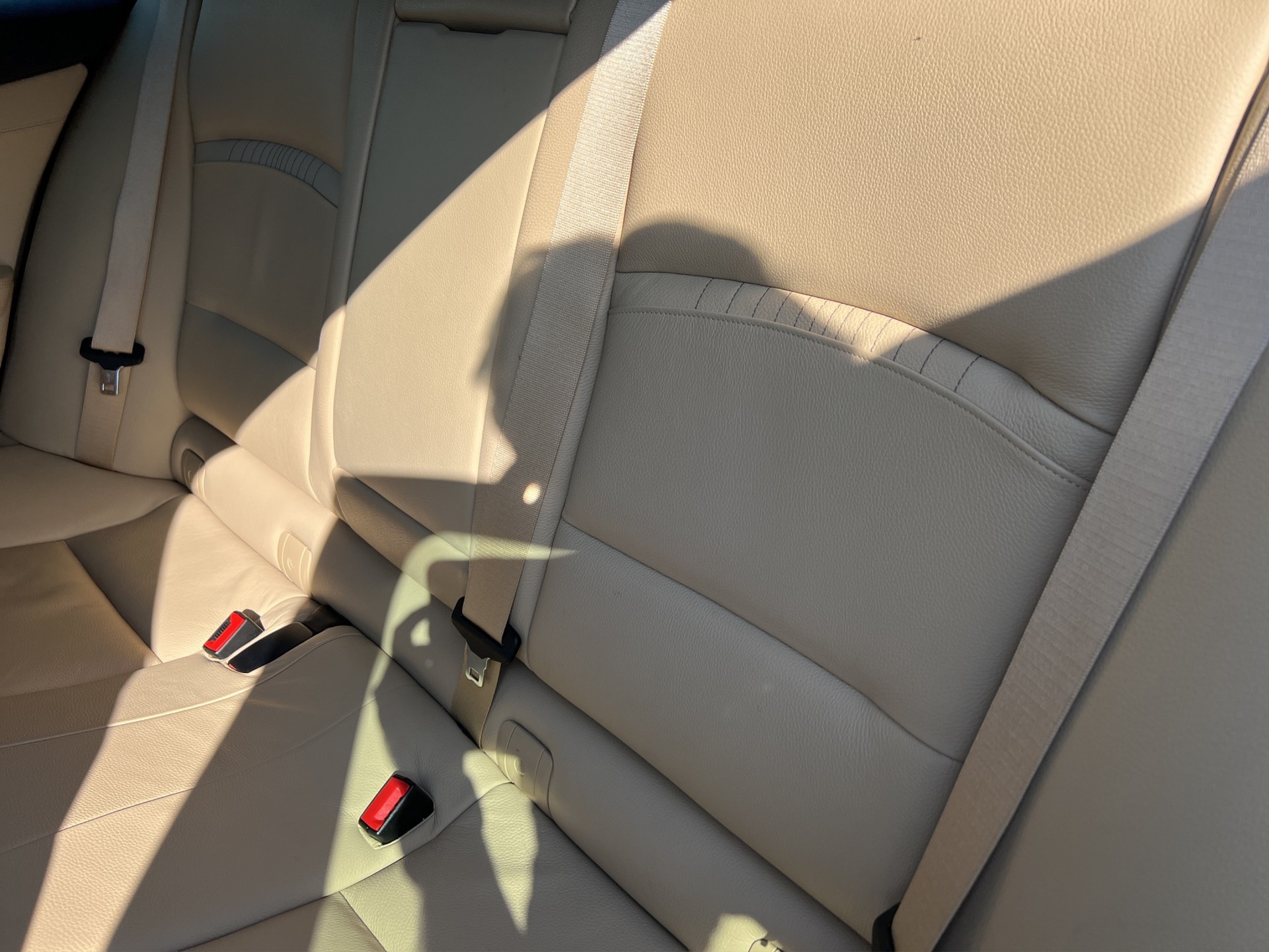 BMW 530d xDrive Touring-image-11