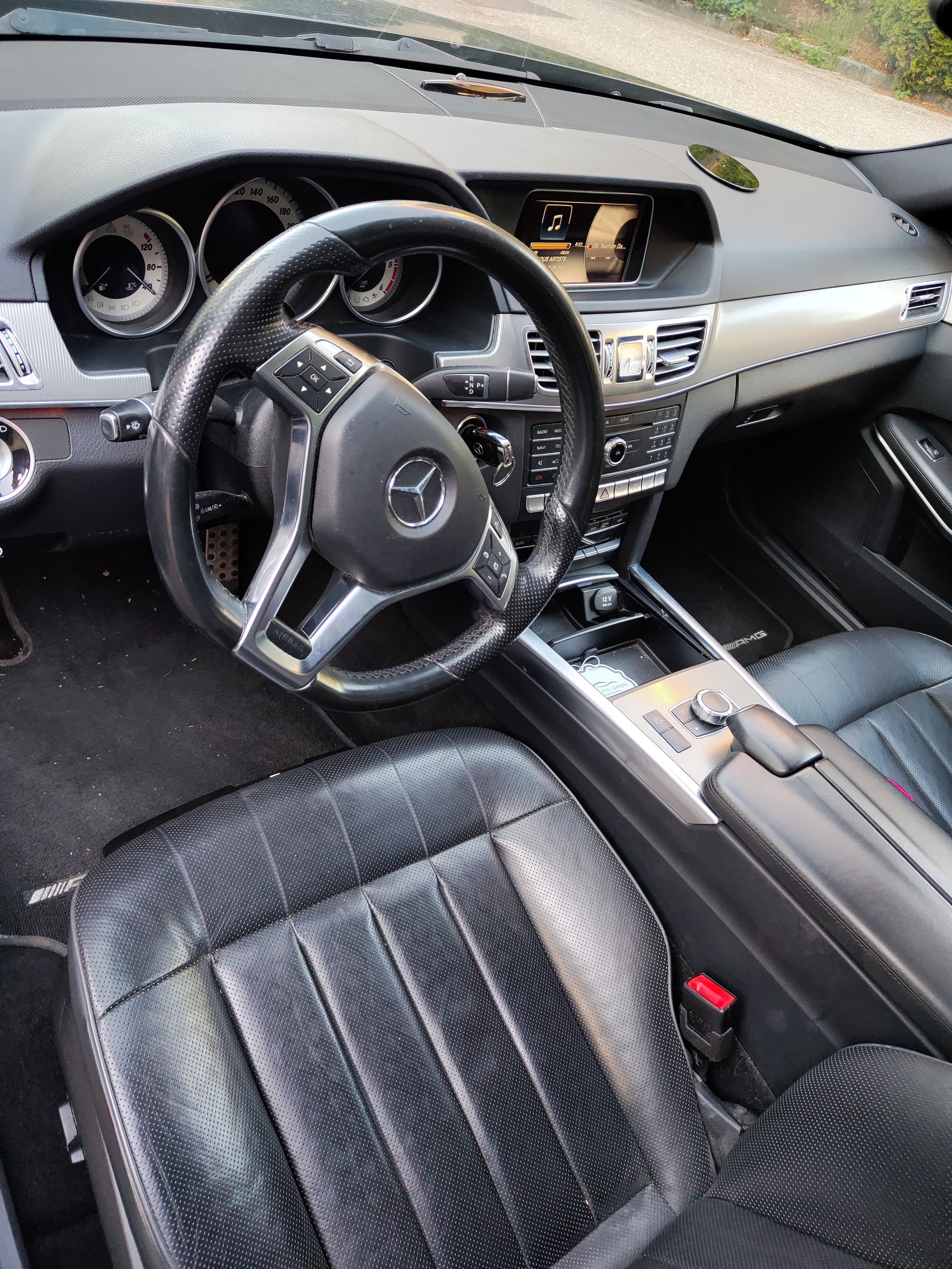 MERCEDES-BENZ E 350 CDI AHK LED 9G Tronic Avantgarde-image-1