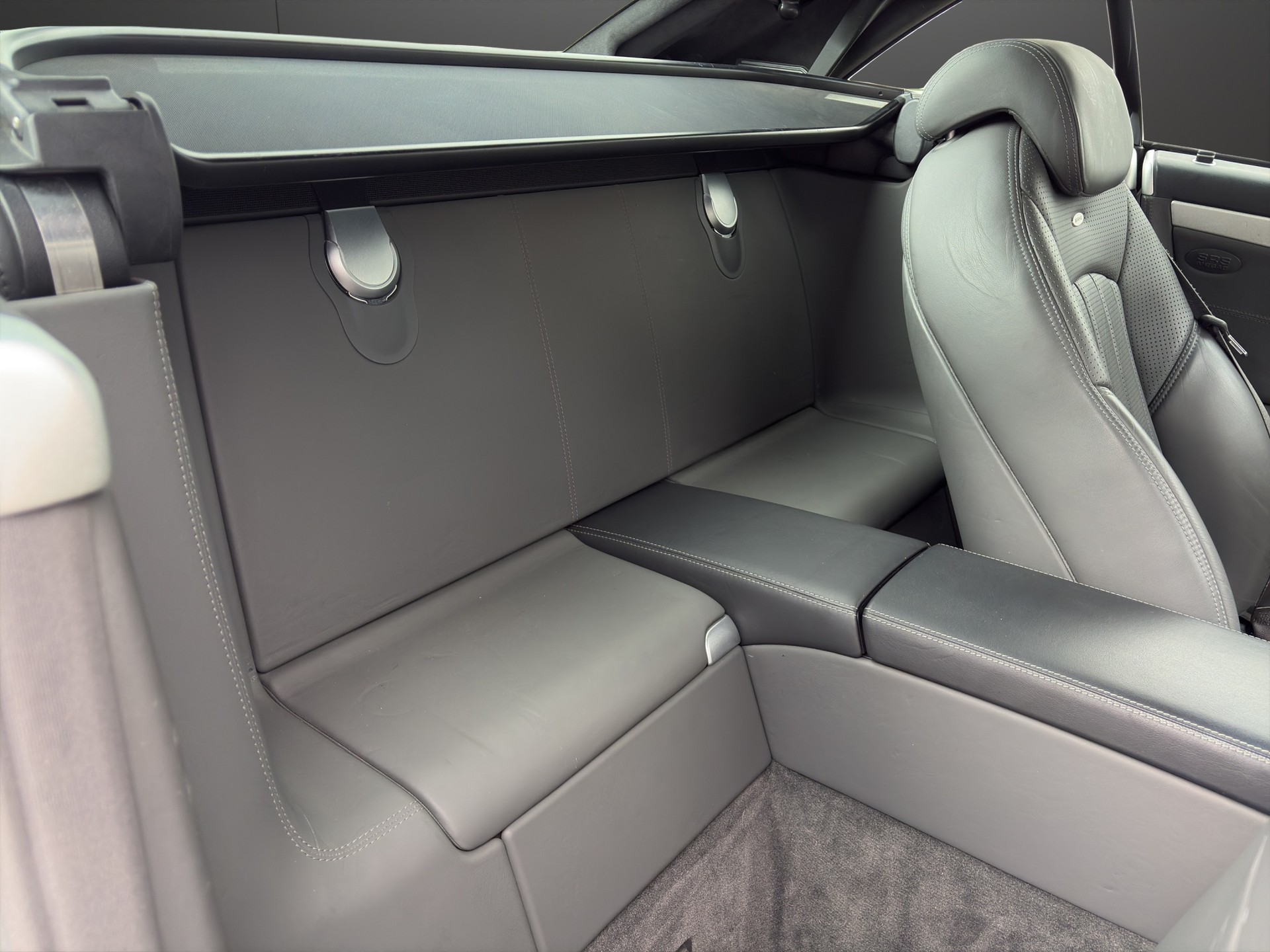 MERCEDES-BENZ SL 55 AMG Automatic-image-24